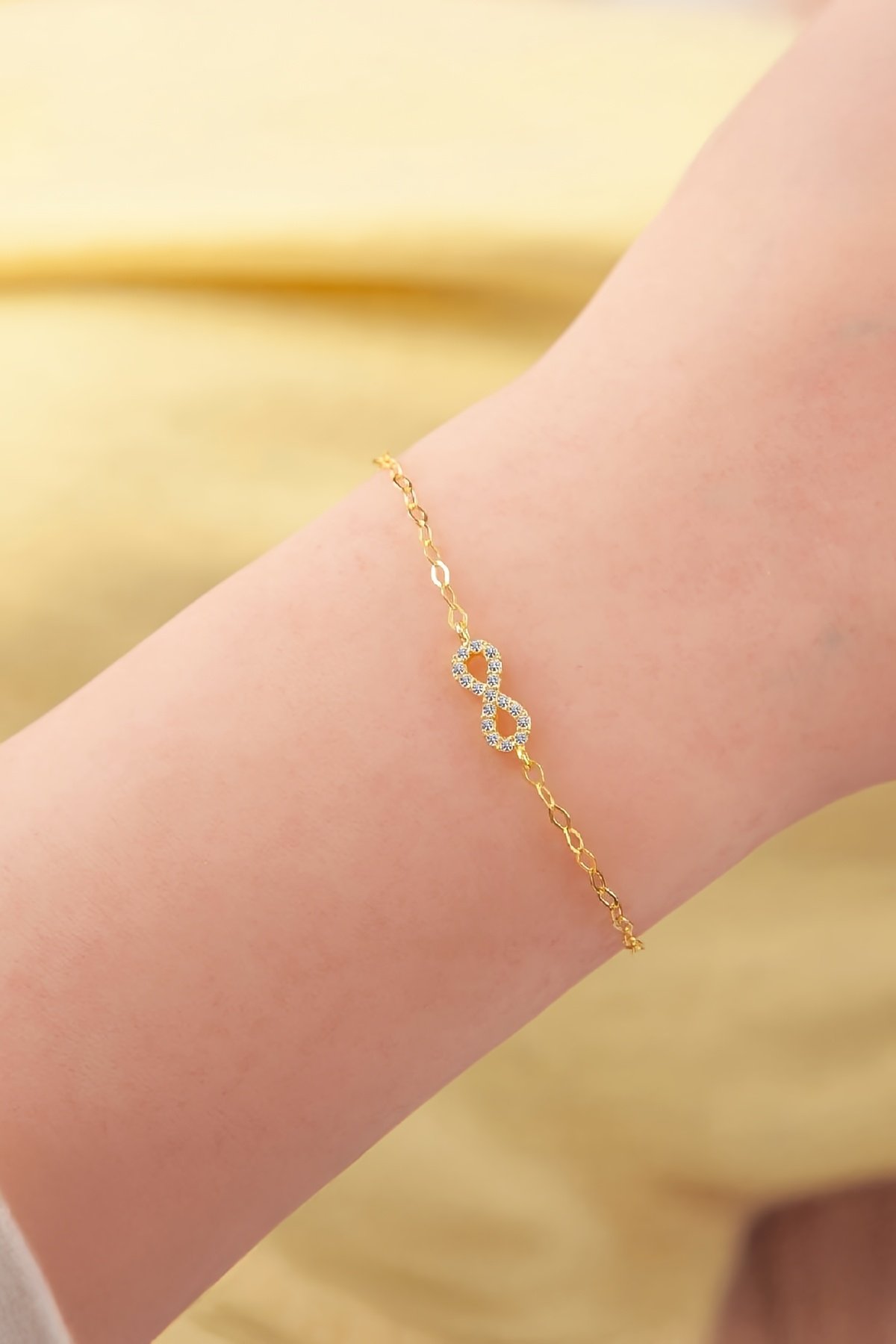 Altın Kaplama Zirkon Taşlı 925 Ayar Gümüş Sonsuzluk Bayan Bileklik