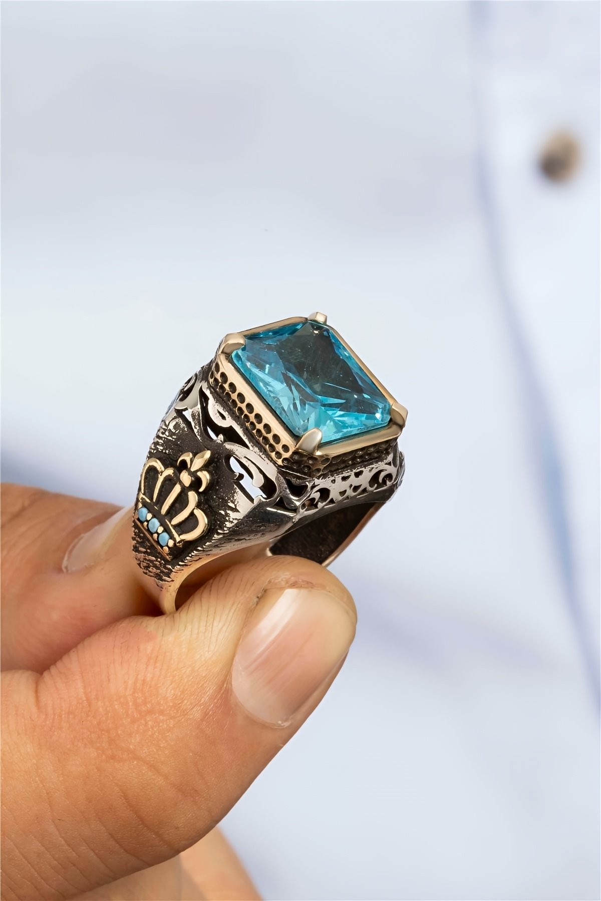 Aqua ve Firuze Taşlı Taç Figürlü Otantik Gümüş Erkek Yüzük