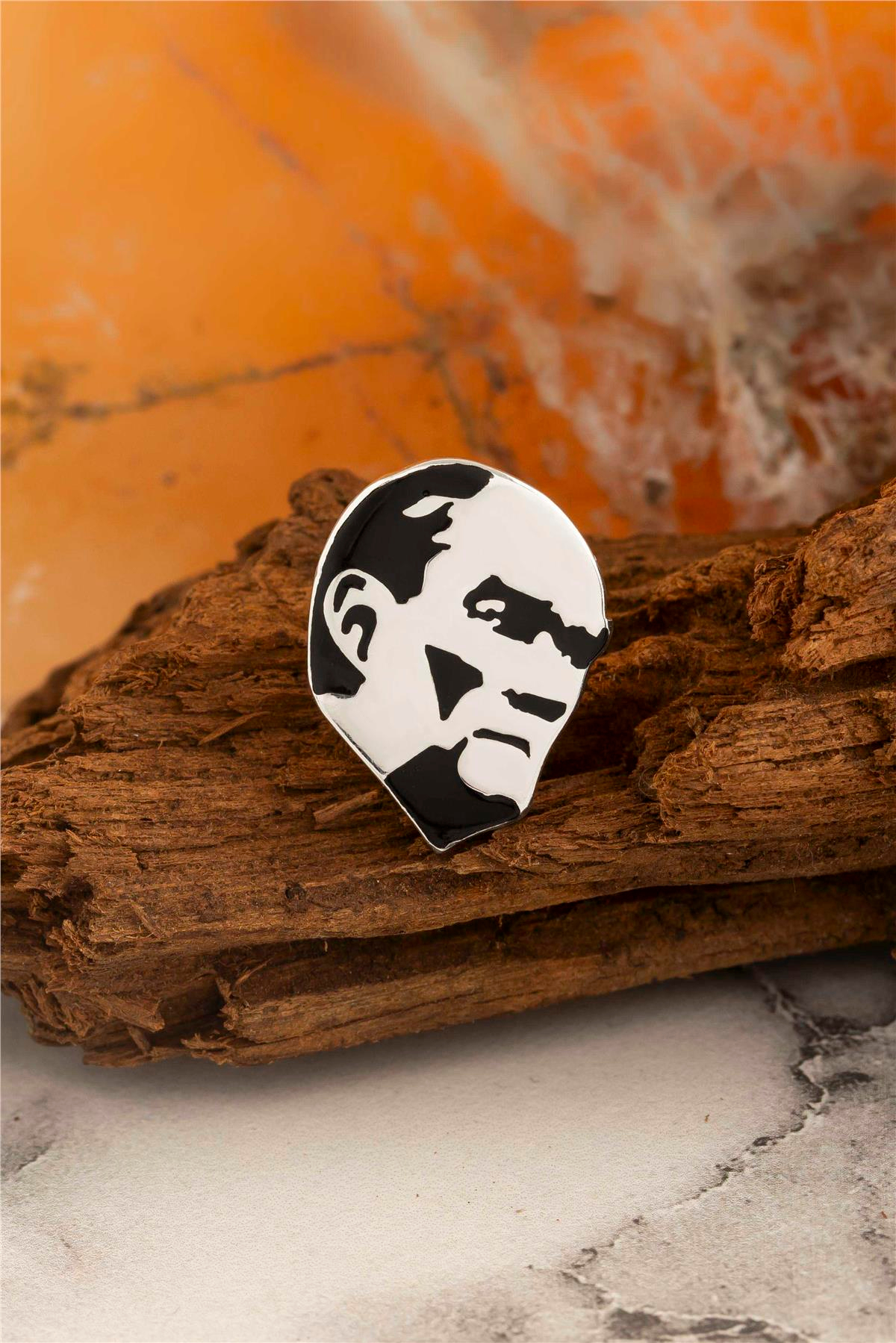 Atatürk Silüeti Gümüş Rozet