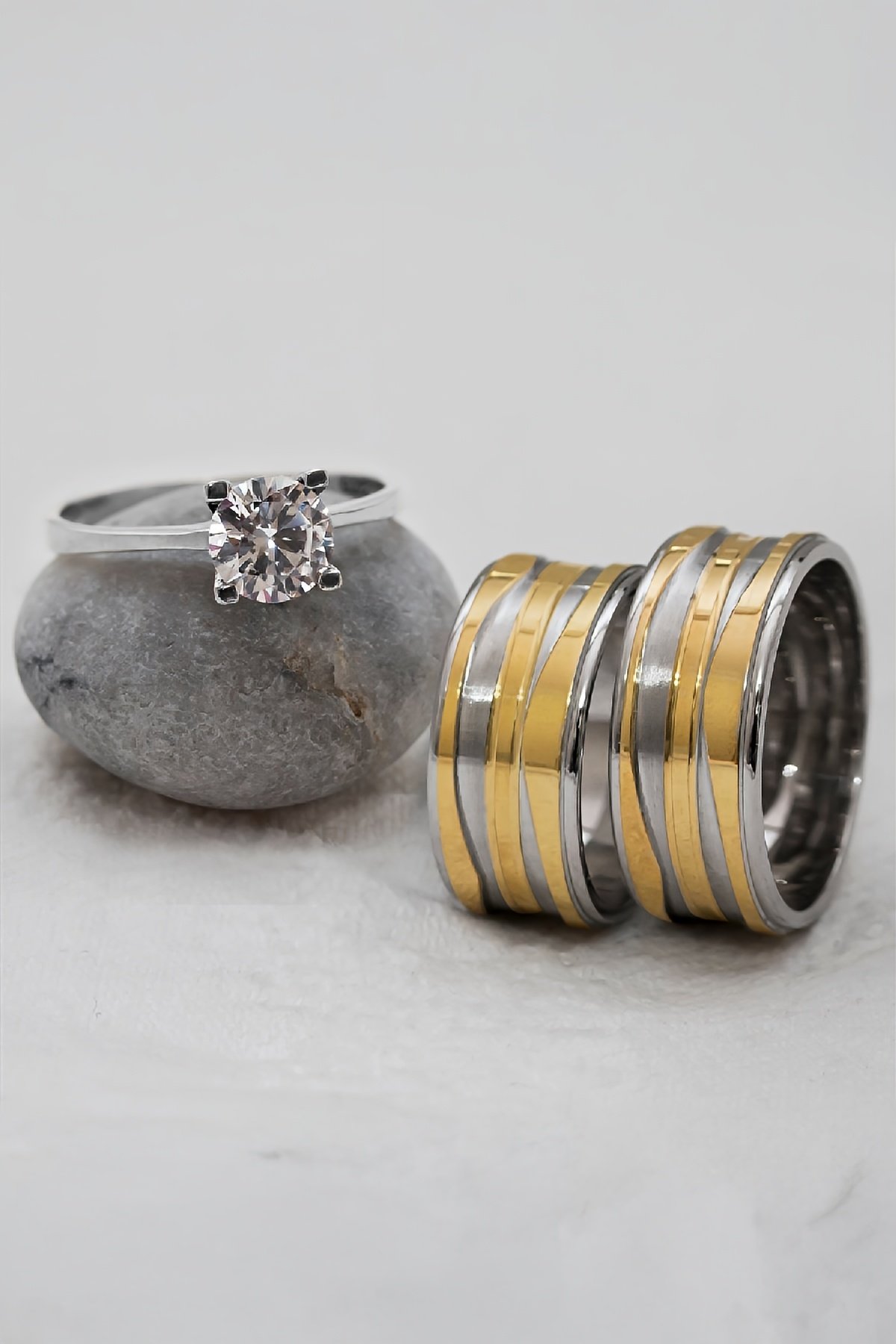 Düz Şeritli Altın Renk Geçişli Çift Gümüş Alyans (Tektaş Hediyeli)