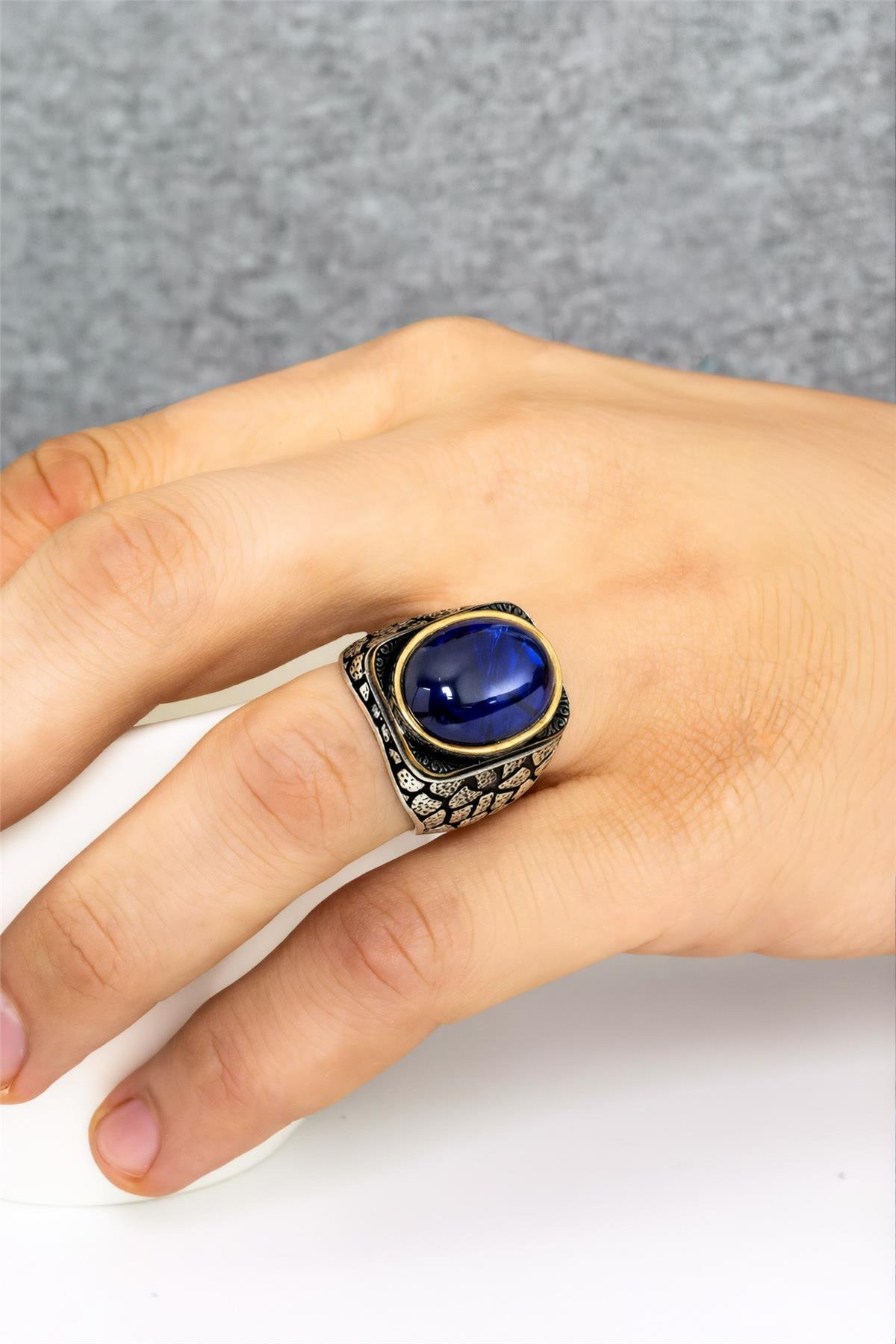 Lacivert Taşlı Karartmalı Gümüş Erkek Yüzük