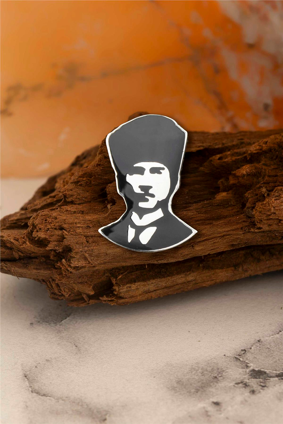 Mineli Atatürk Silüeti Gümüş Rozet