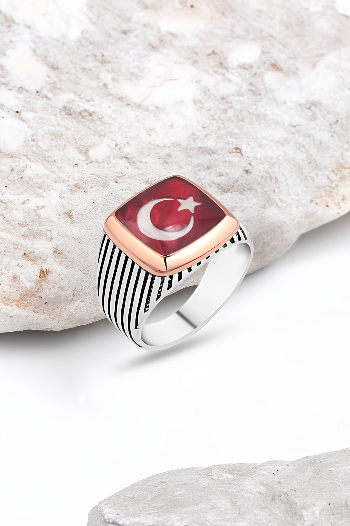 Mineli Türk Bayraklı Gümüş Erkek Yüzük