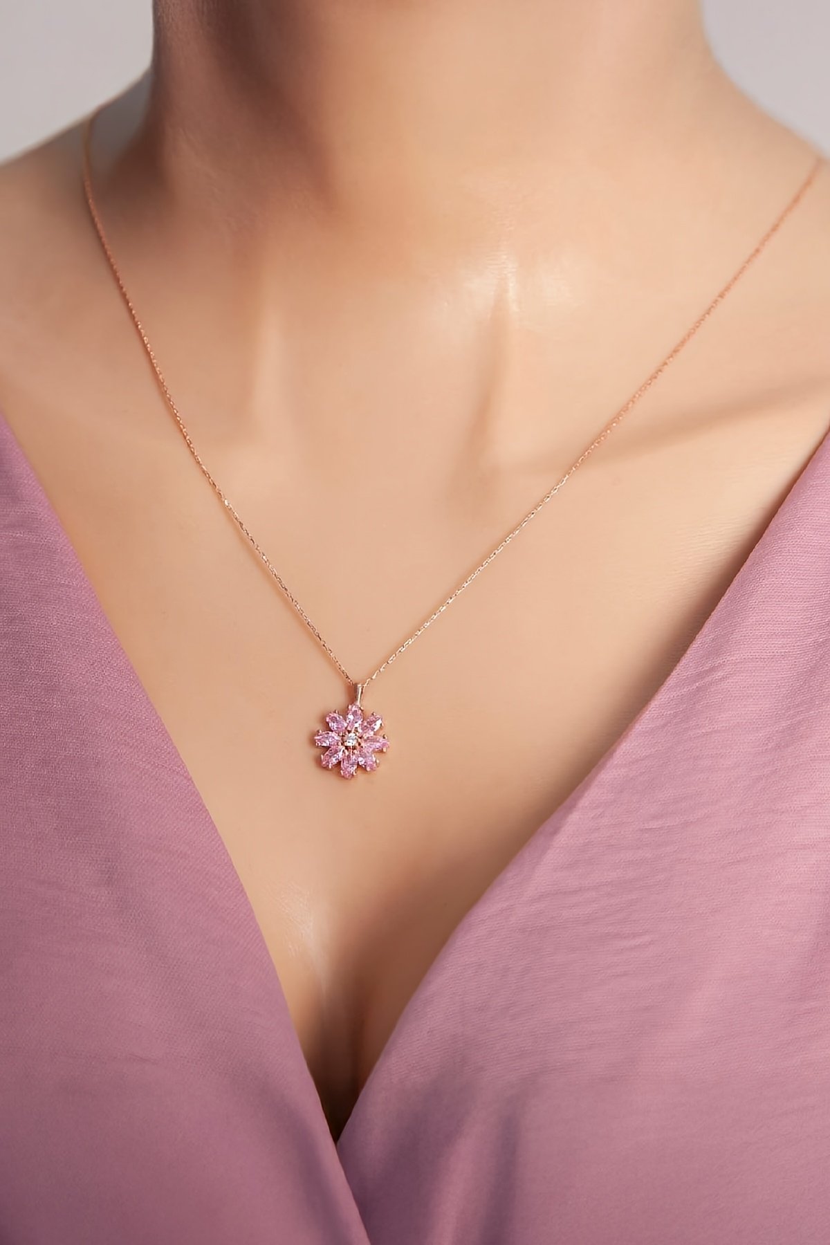 Pembe Zirkon Taşlı 925 Ayar Gümüş Bayan Çiçek Kolye