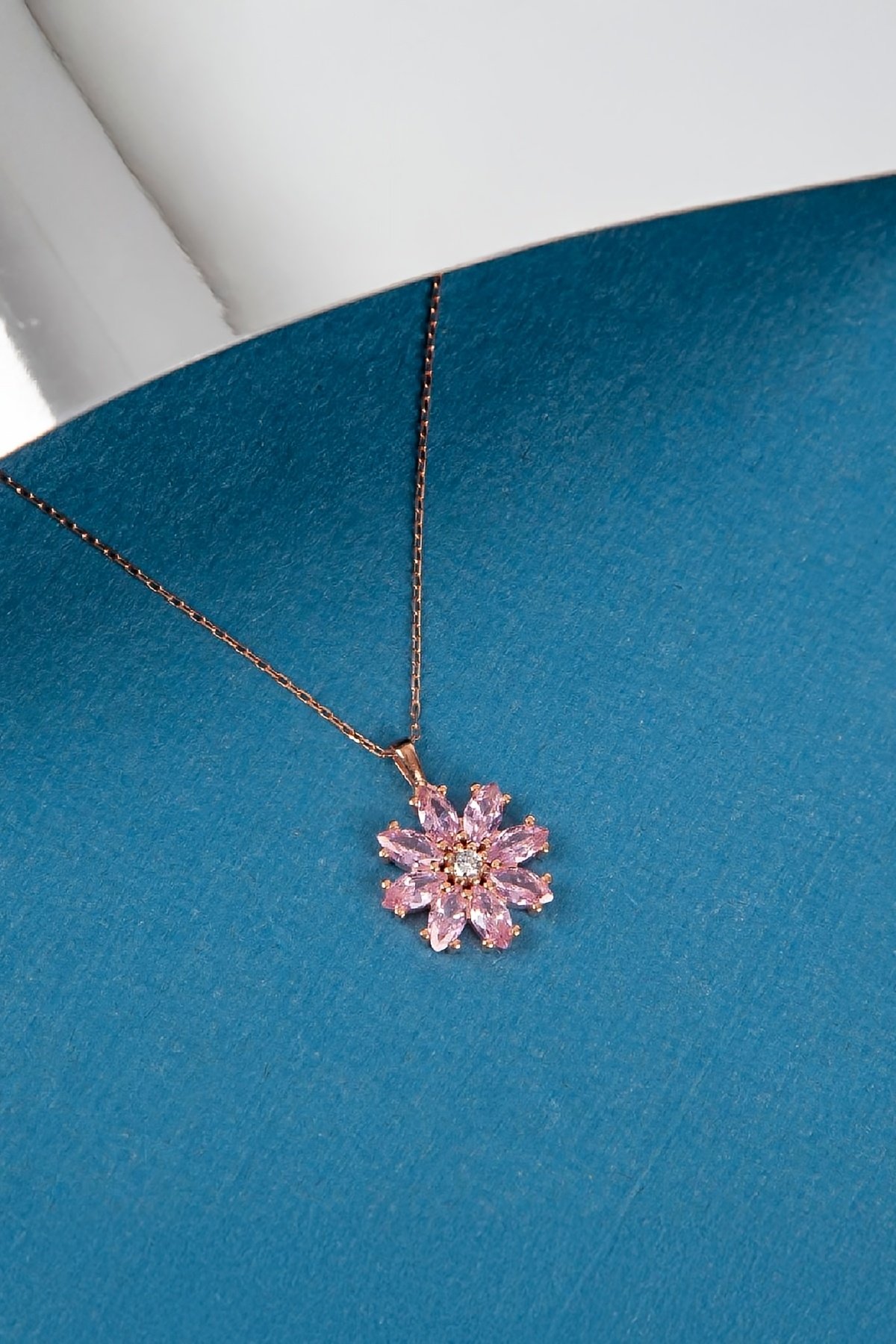 Pembe Zirkon Taşlı 925 Ayar Gümüş Bayan Çiçek Kolye