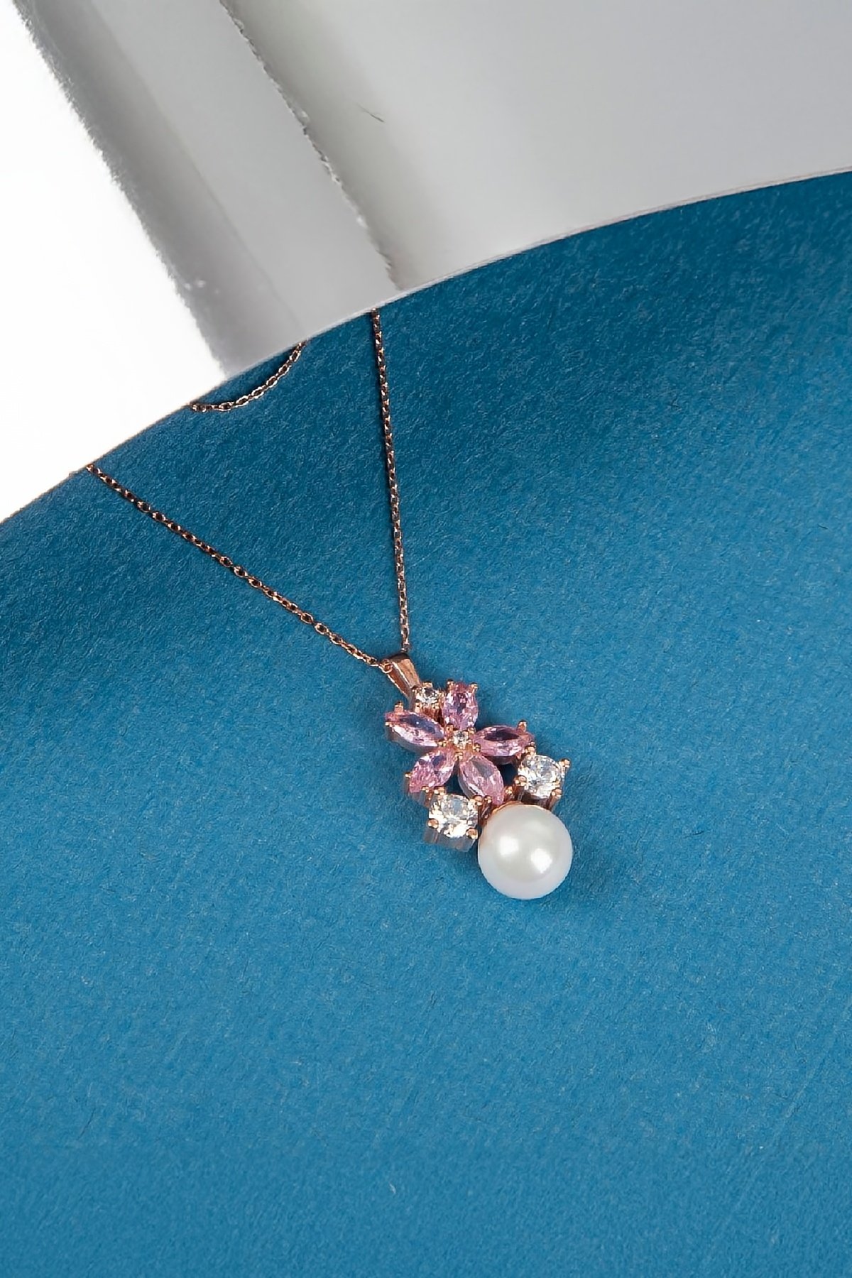 Pembe Zirkon Taşlı Rose 925 Ayar Gümüş İncili Bayan Çiçek Kolye