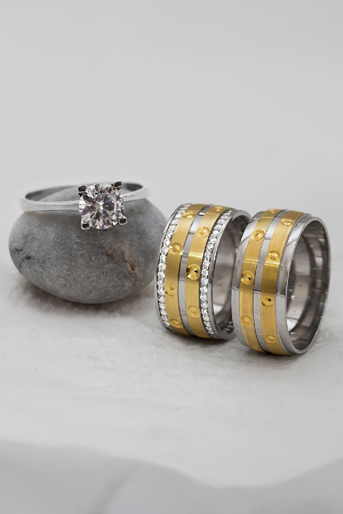 Puantiyeli Beş Şeritli Çift Gümüş Alyans (Tektaş Hediyeli)