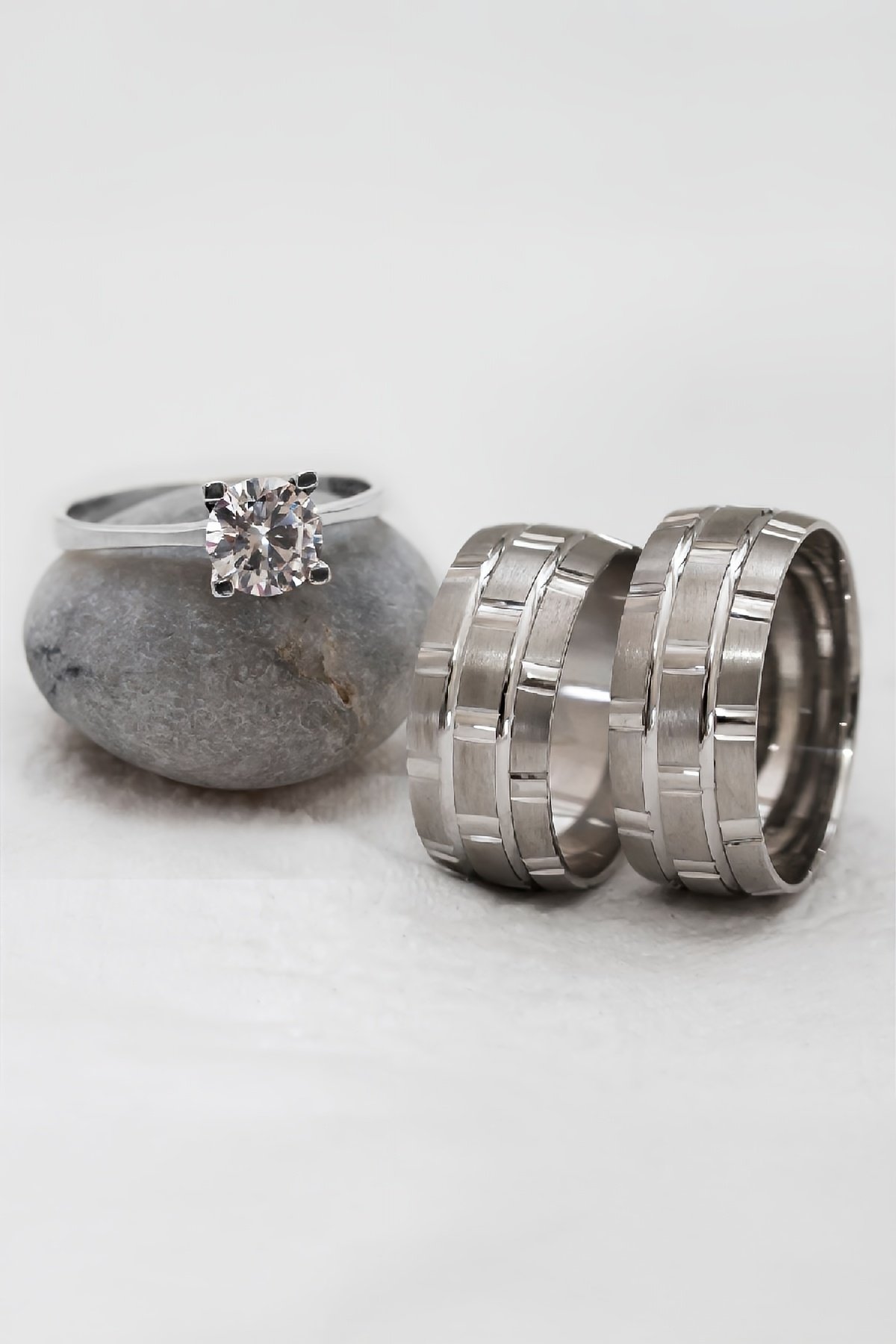 Rodyumlu Dikdörtgen Motifli Çift Gümüş Alyans (Tektaş Hediyeli)