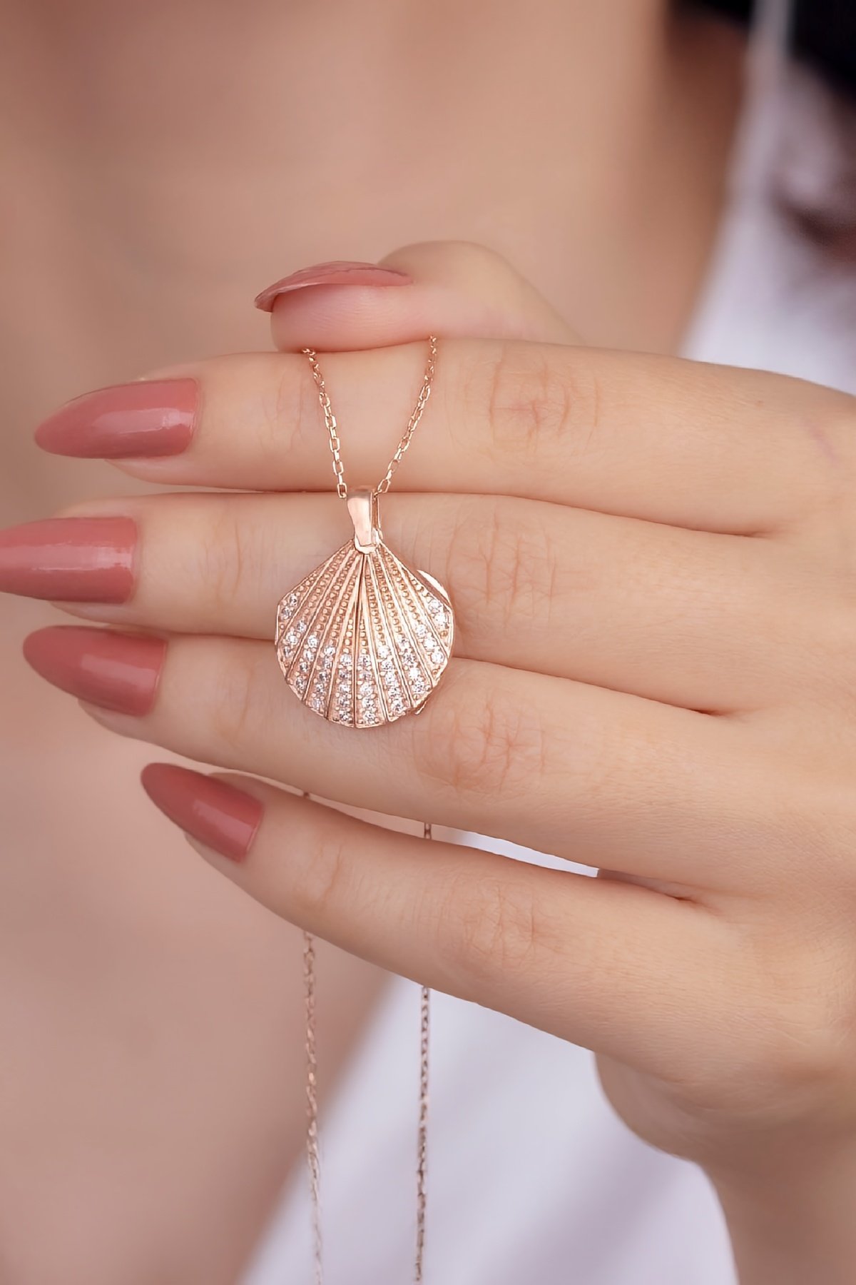 Rose Renk Zirkon Taşlı İsimli İstiridye Gümüş Bayan Kolye