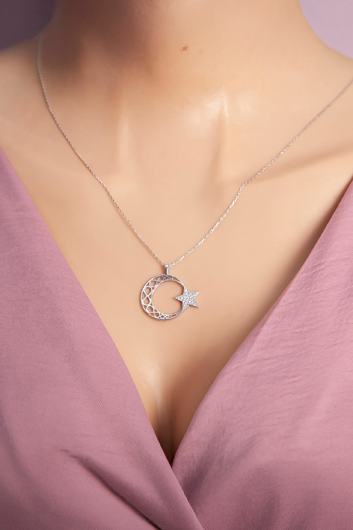 Sonsuzluk Motifli Zirkon Taşlı 925 Ayar Gümüş Ayyıldız Bayan Kolye