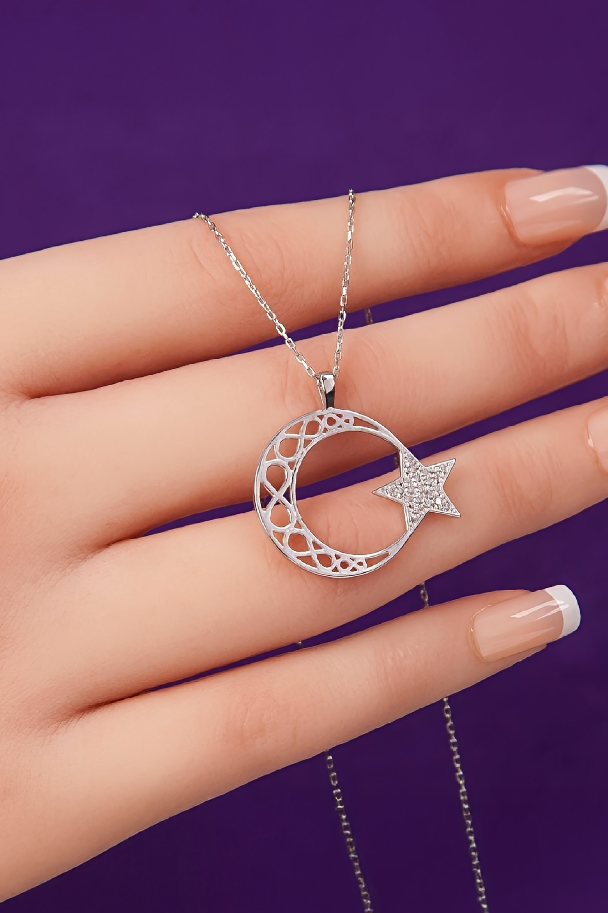 Sonsuzluk Motifli Zirkon Taşlı 925 Ayar Gümüş Ayyıldız Bayan Kolye