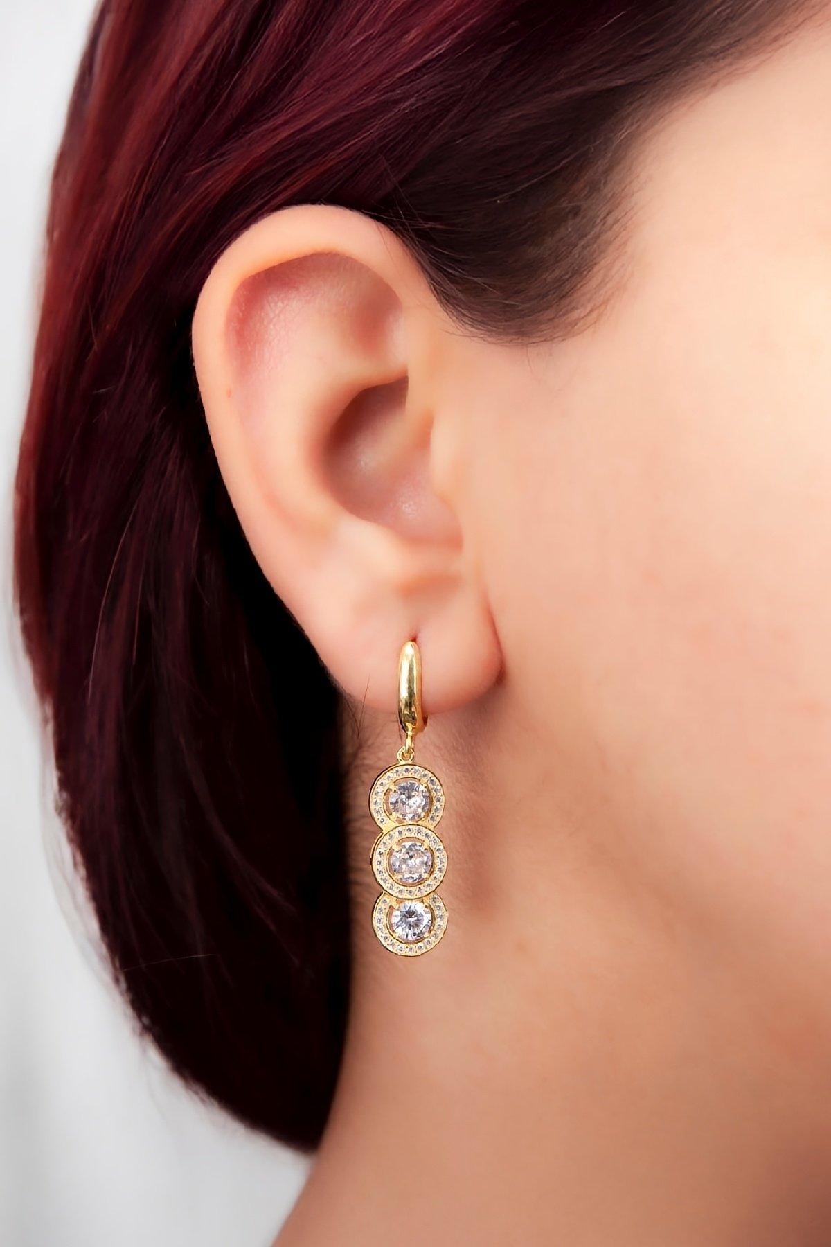 Üç Sıra Zirkonlu Altın Kaplama 925 Ayar Gümüş Küpe