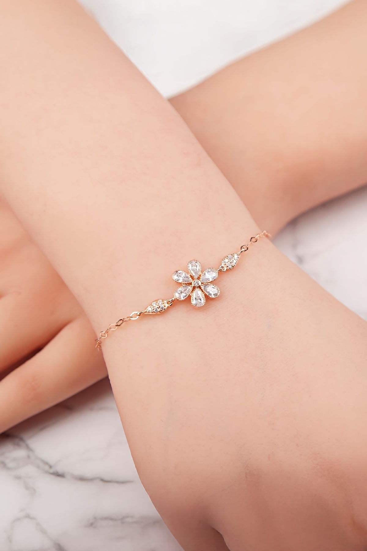 Zirkon Taşlı Rose Renk 925 Ayar Gümüş Çiçek Bayan Bileklik