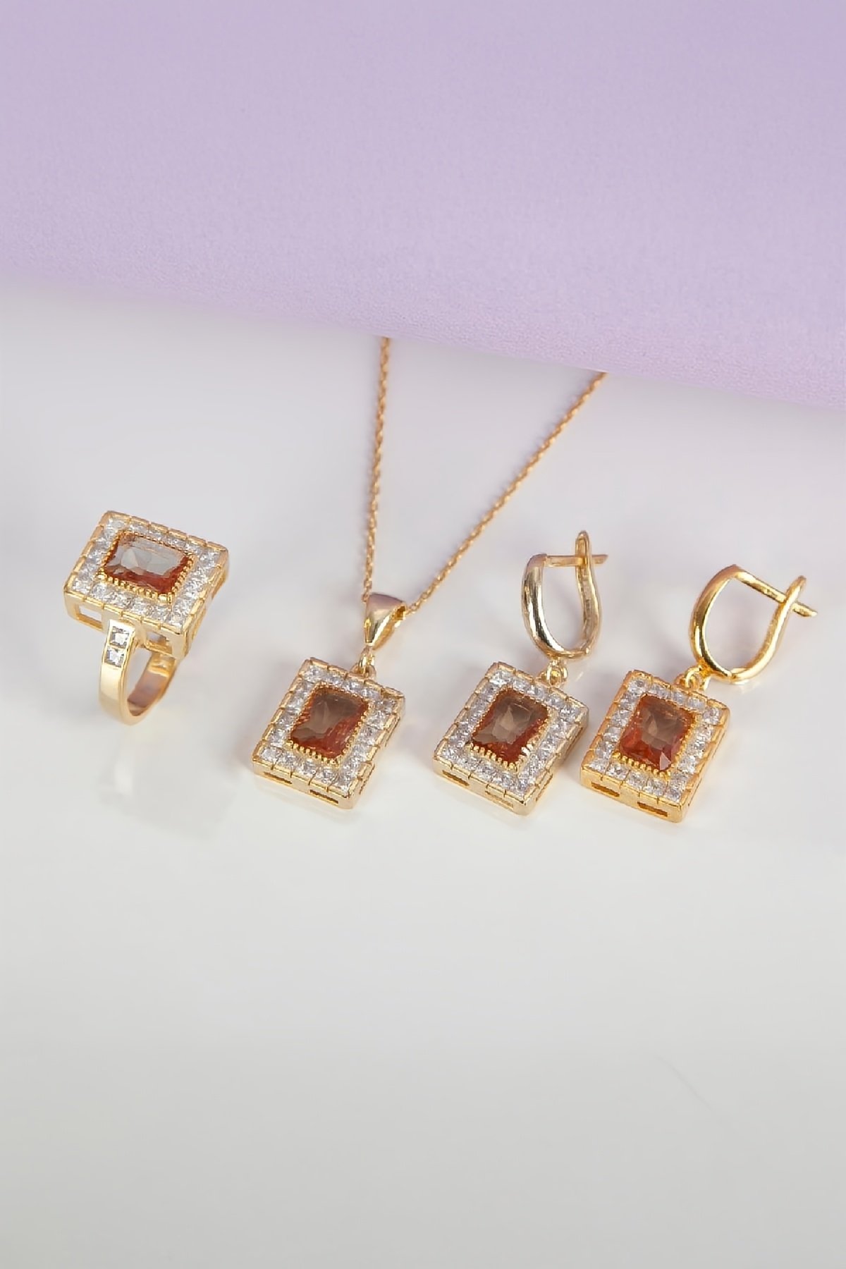 Zultanit Taşlı Altın Kaplama 925 Ayar Gümüş Bayan Takı Seti