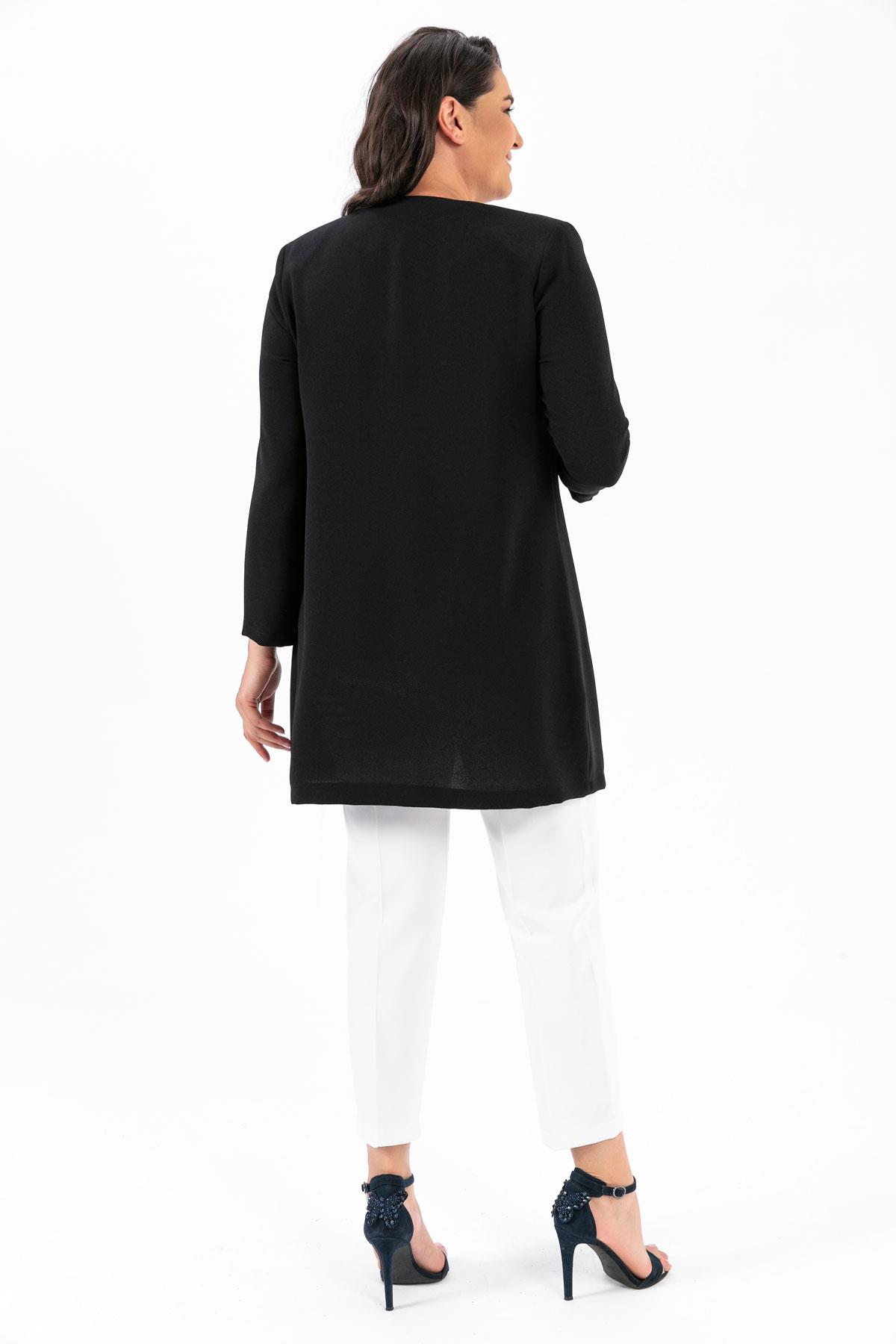 S-20Y0520005Large Size Jacket Set with Gemstone Collar and Inner Tank Top