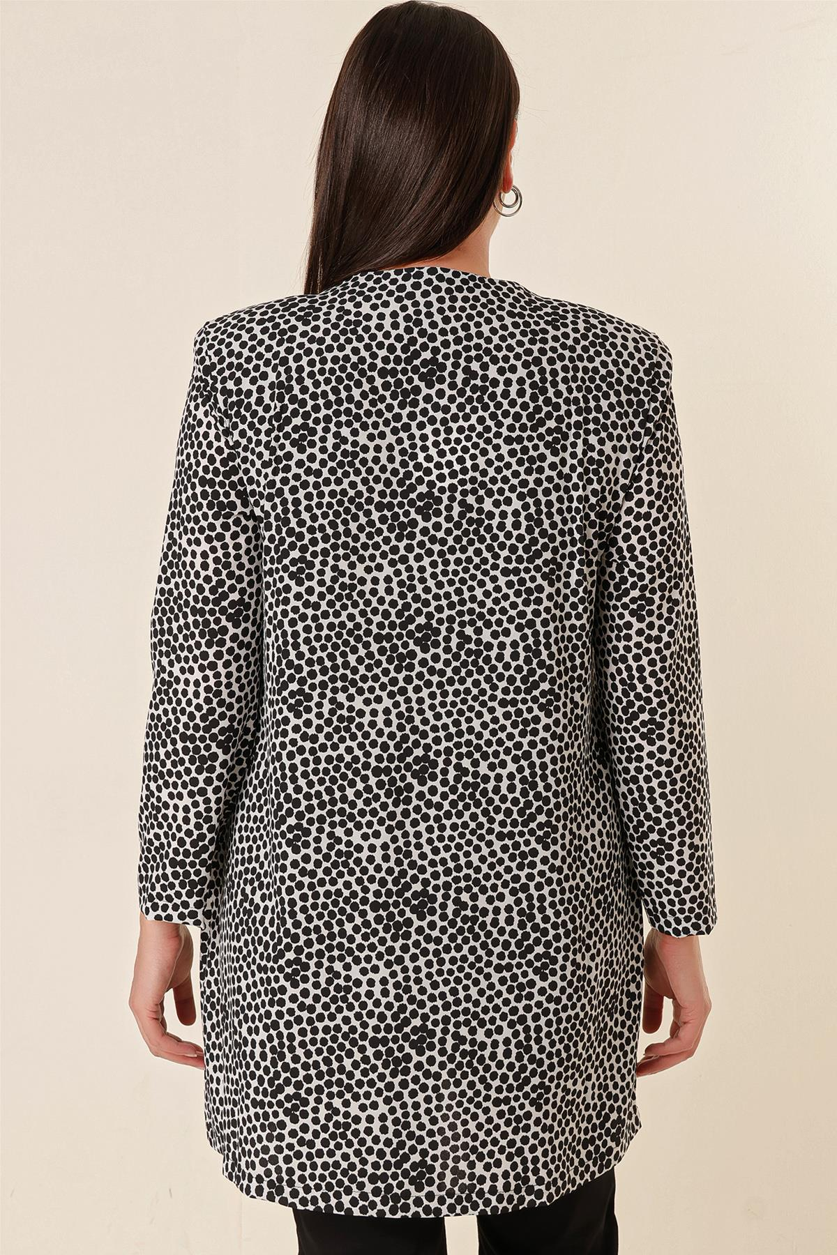 S-21K0520006Leopar Desen Yaka Broşlu İkili Büyük Beden Takım