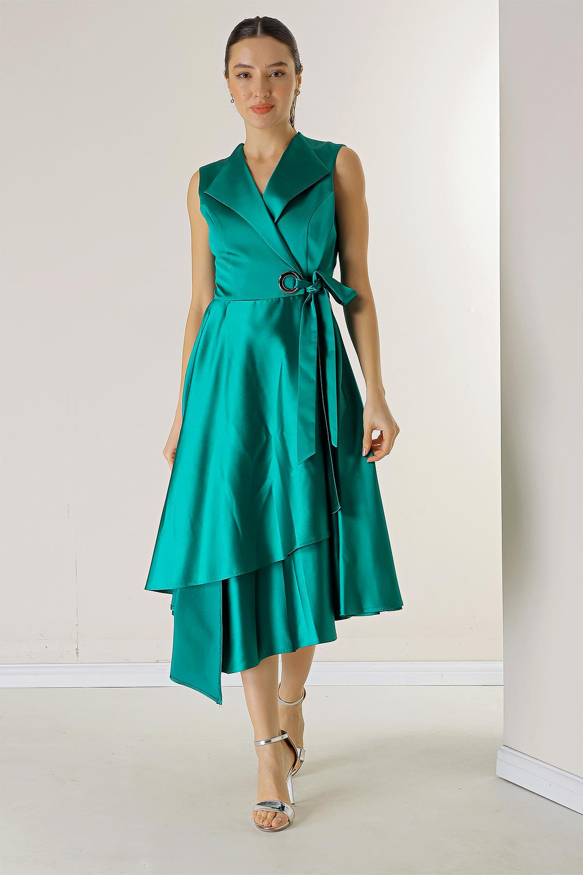 S-21K1040129Double-Breasted Satin Collar Lace Dress