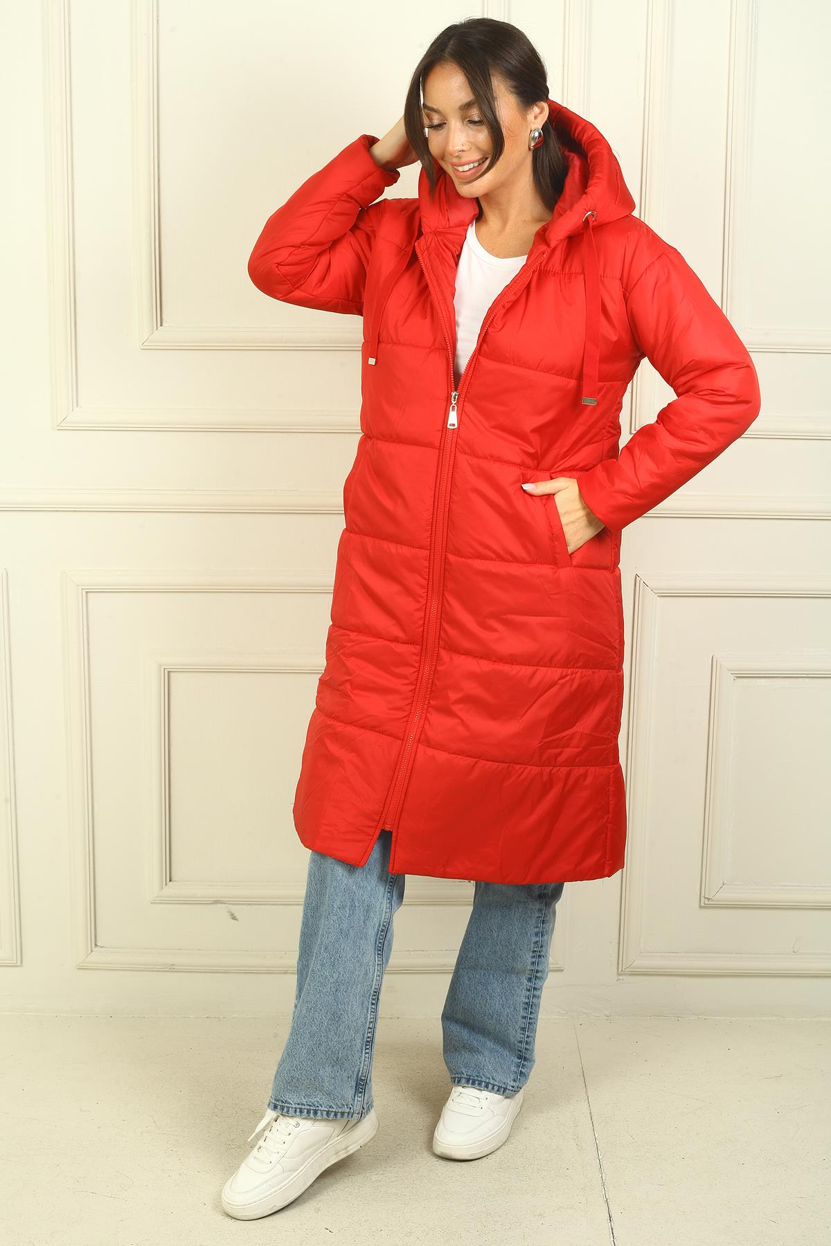 S-21K2060033Kapüşonlu İçi Astarlı Uzun Ovrsize Şişme Kaban