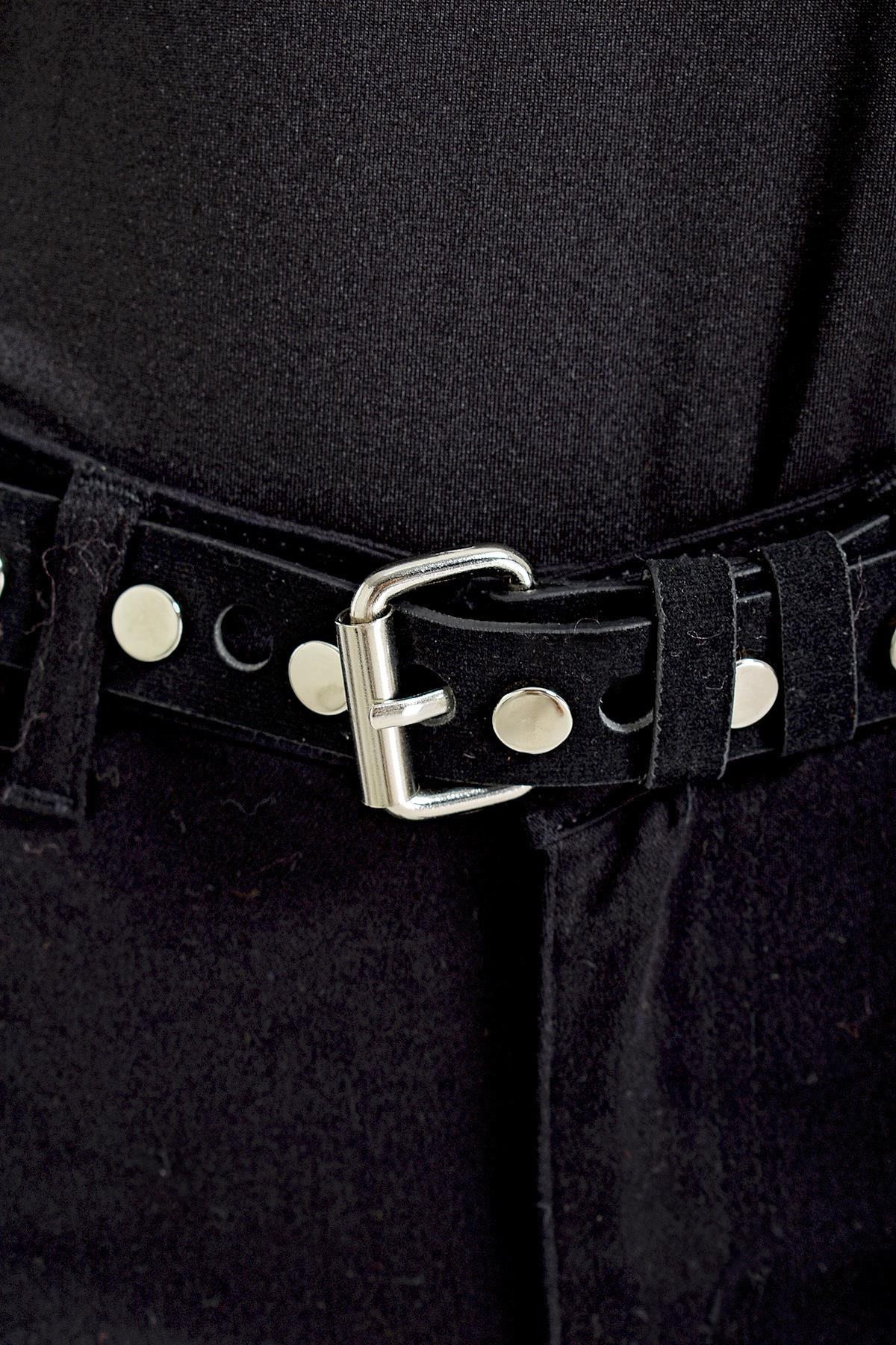 S-21K3720007Studded Nubuck Belt