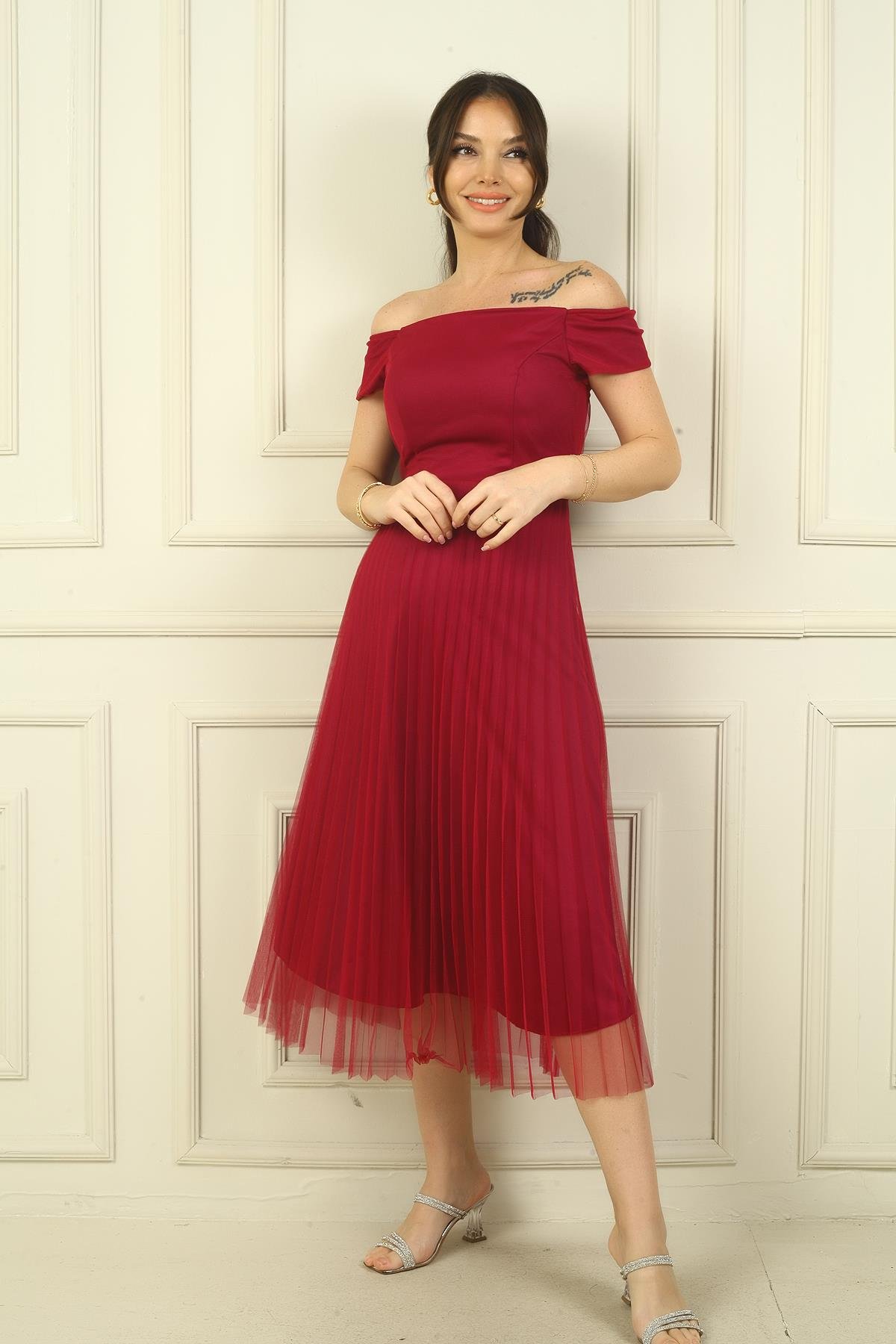 S-22K0130029Madonna Yaka Astarlı Eteği Şifon Pilisoley Elbise