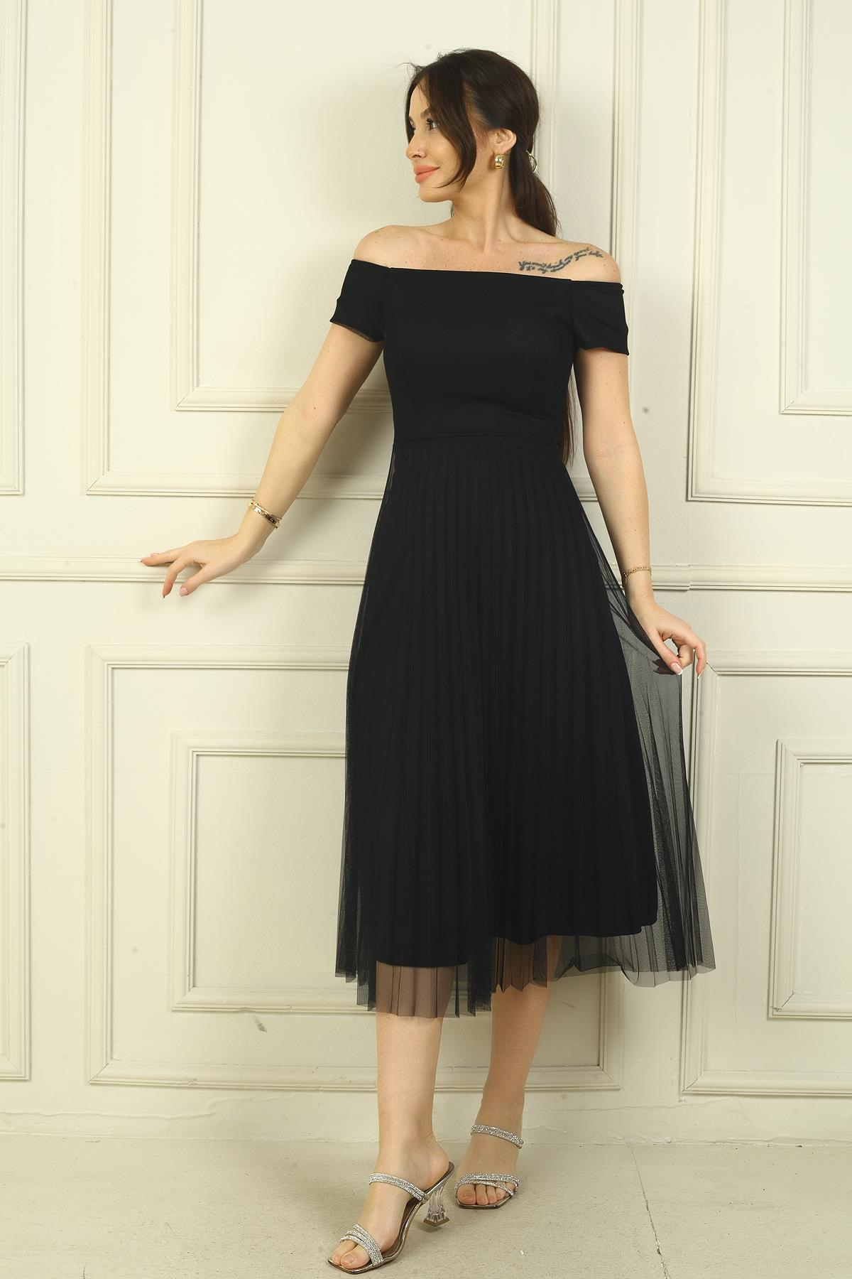 S-22K0130029Madonna Yaka Astarlı Eteği Şifon Pilisoley Elbise