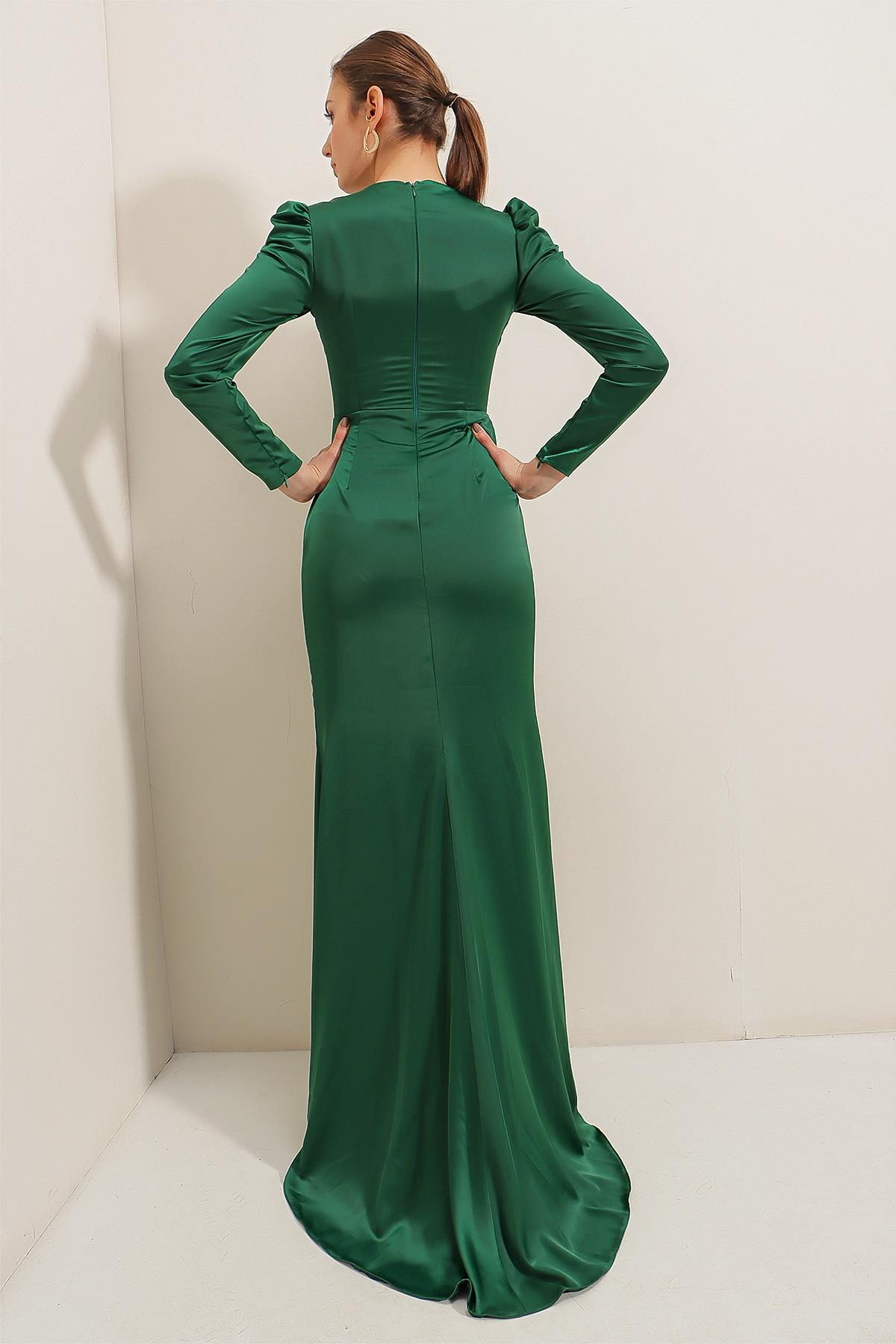 S-22K0190002Önü Pile Detaylı Astarlı Uzun Kollu Saten Uzun Elbise