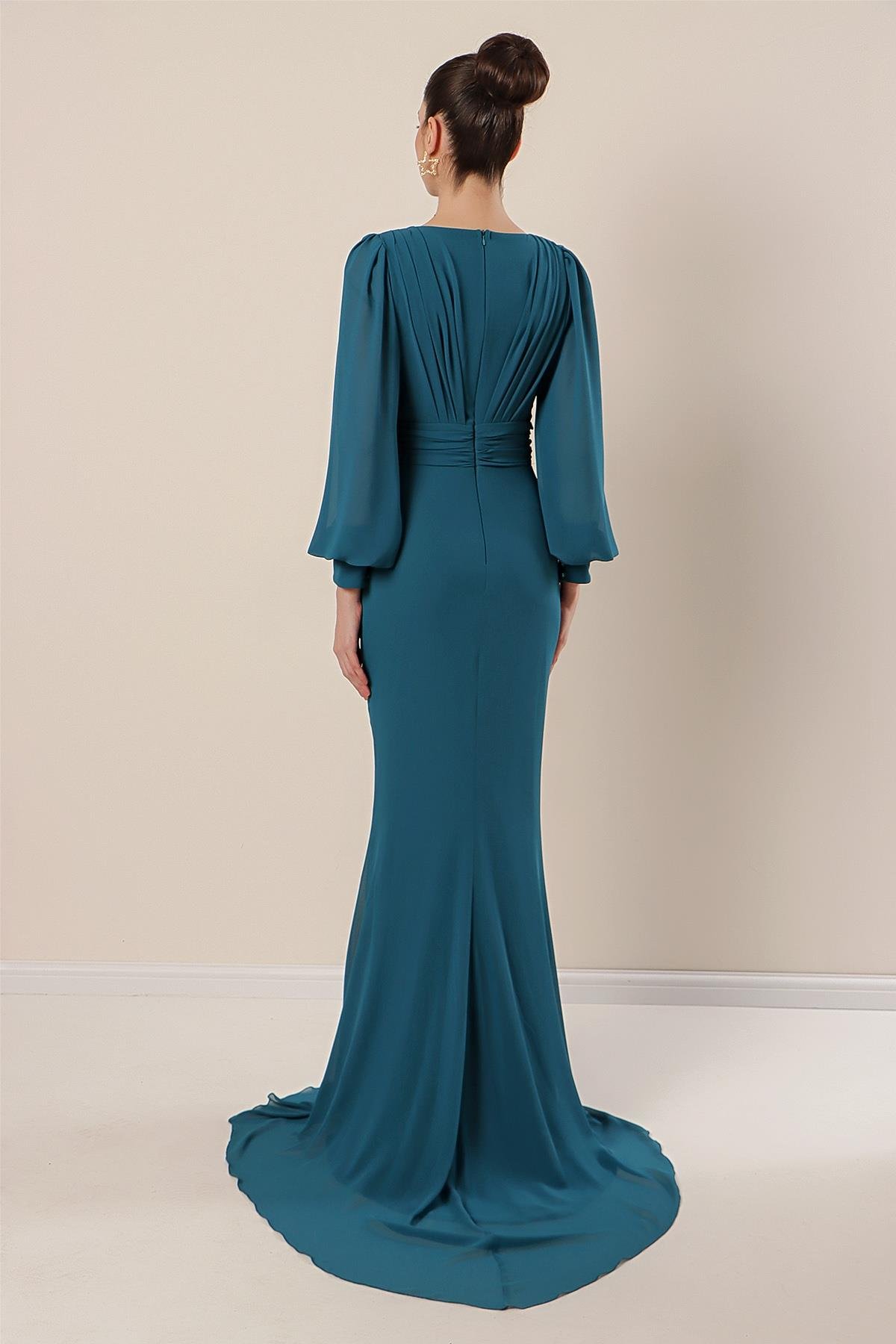 S-22K0230037Kruvaze Yaka Önü Büzgülü Astarlı Uzun Şifon Elbise