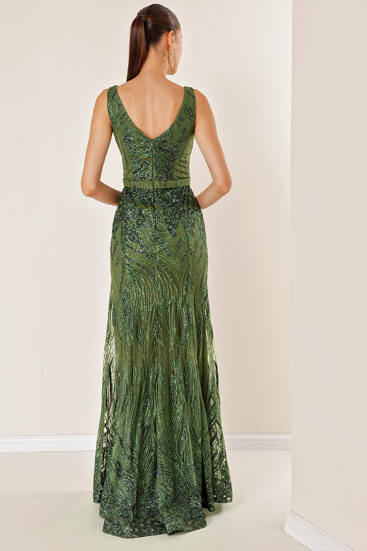 S-22K0490020Kalın Askılı Hayalet Tüllü Astarlı Simli Uzun Elbise