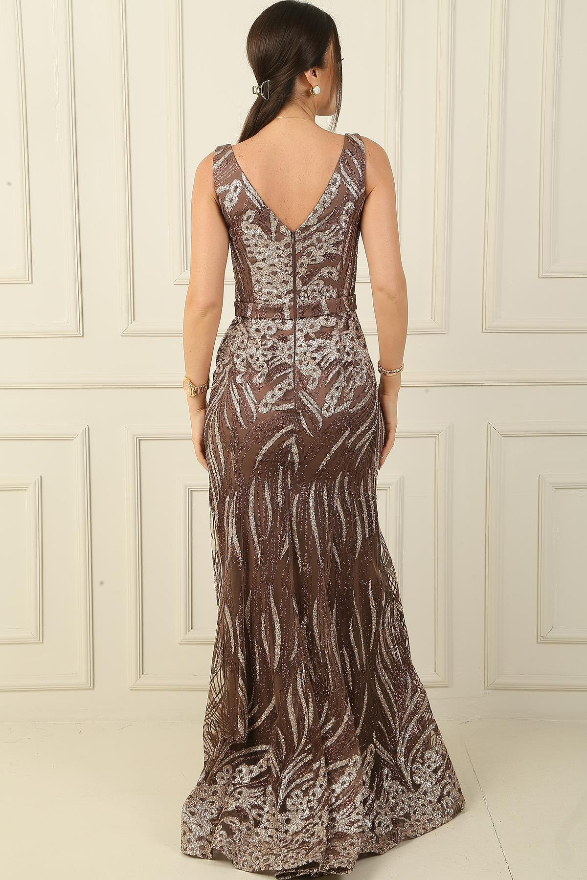 S-22K0490020Kalın Askılı Hayalet Tüllü Astarlı Simli Uzun Elbise