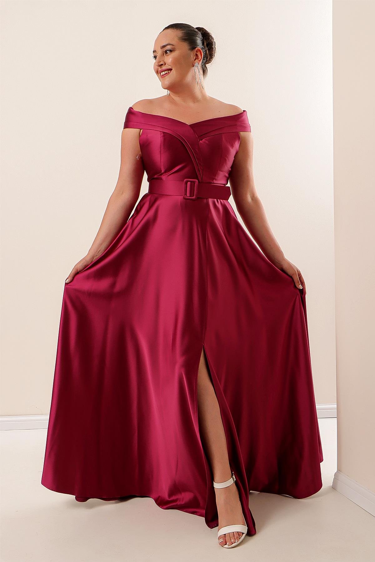 S-22K1040039Arched Collar Waist Satin Dress Large Size Long-Coated Madonna Slits