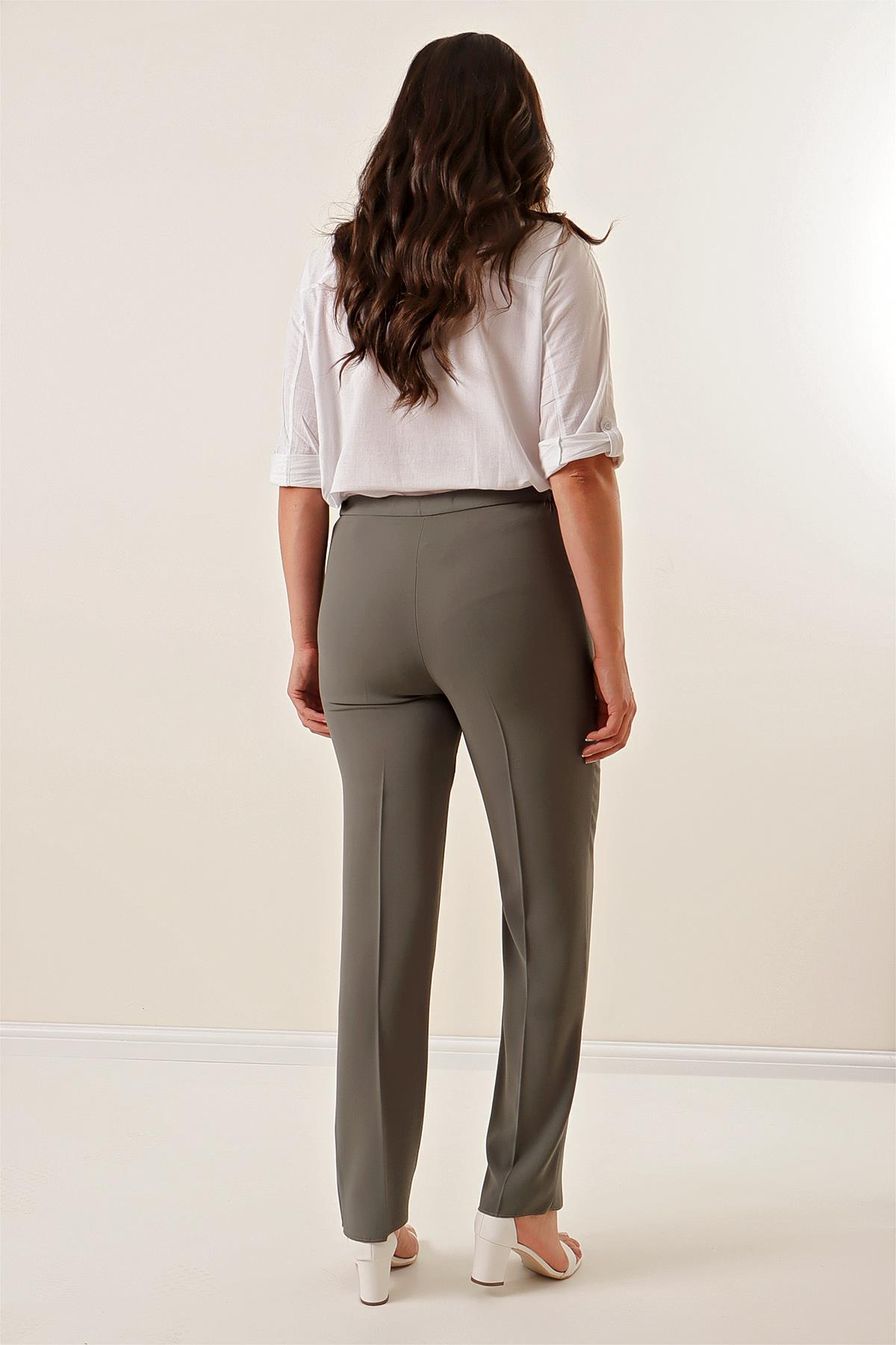 S-22K1190014Elastic Sides Imported Crepe Plus Size Pants
