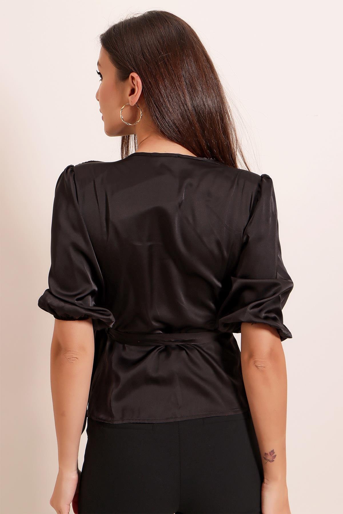 S-22K1920008To Connect With Truvakar Sleeve Satin Blouse