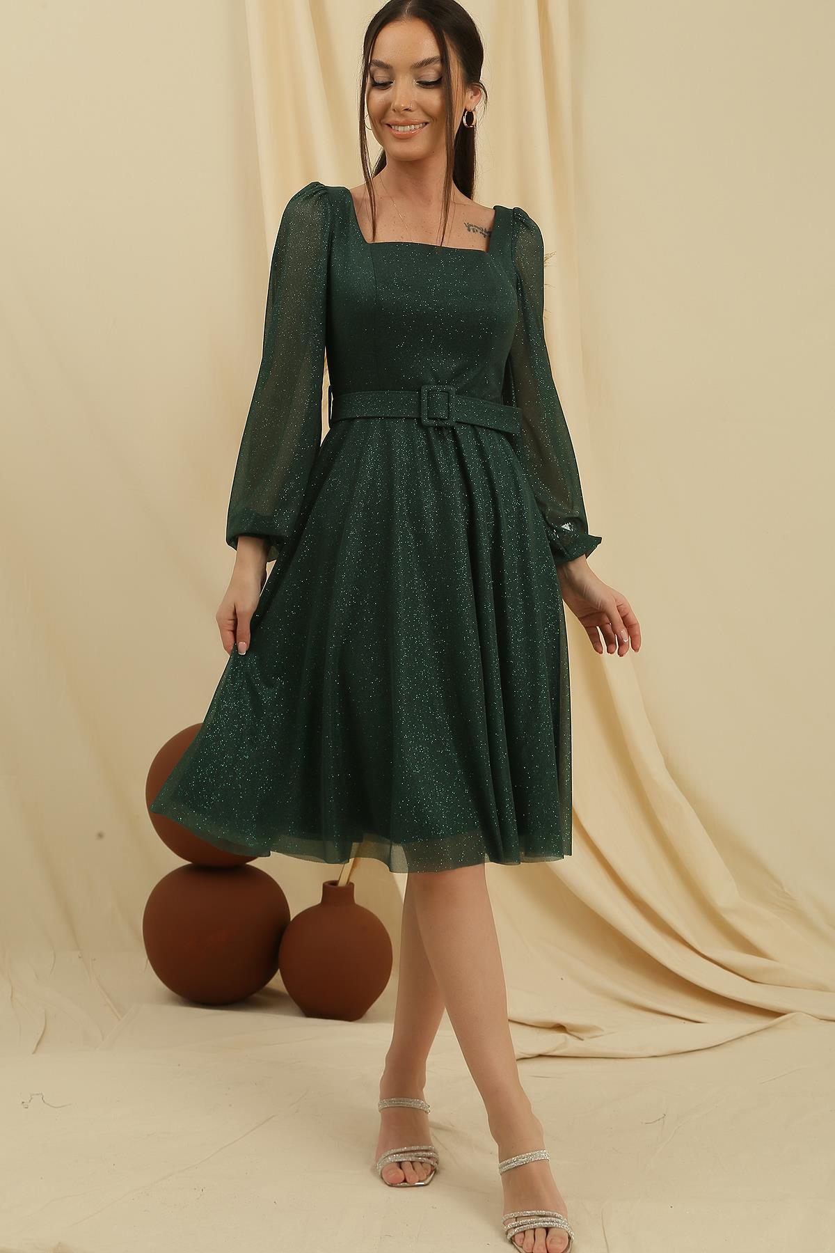 S-22K3630014Square Neck Belted Balloon Sleeve Lined Sequin Dress