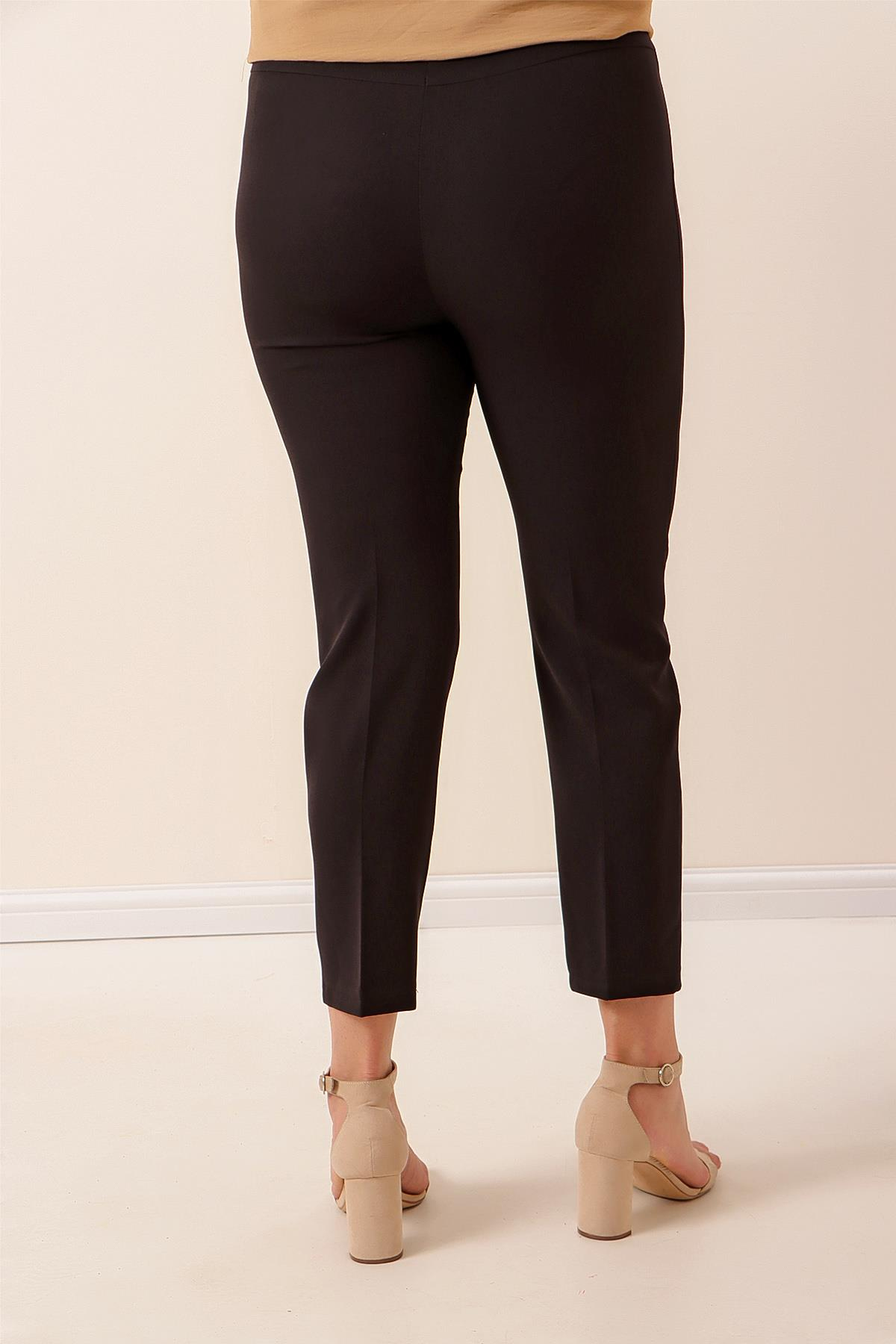 S-22K3970001Elastic Waist Pocketed Full Length Lycra Plus Size Pants