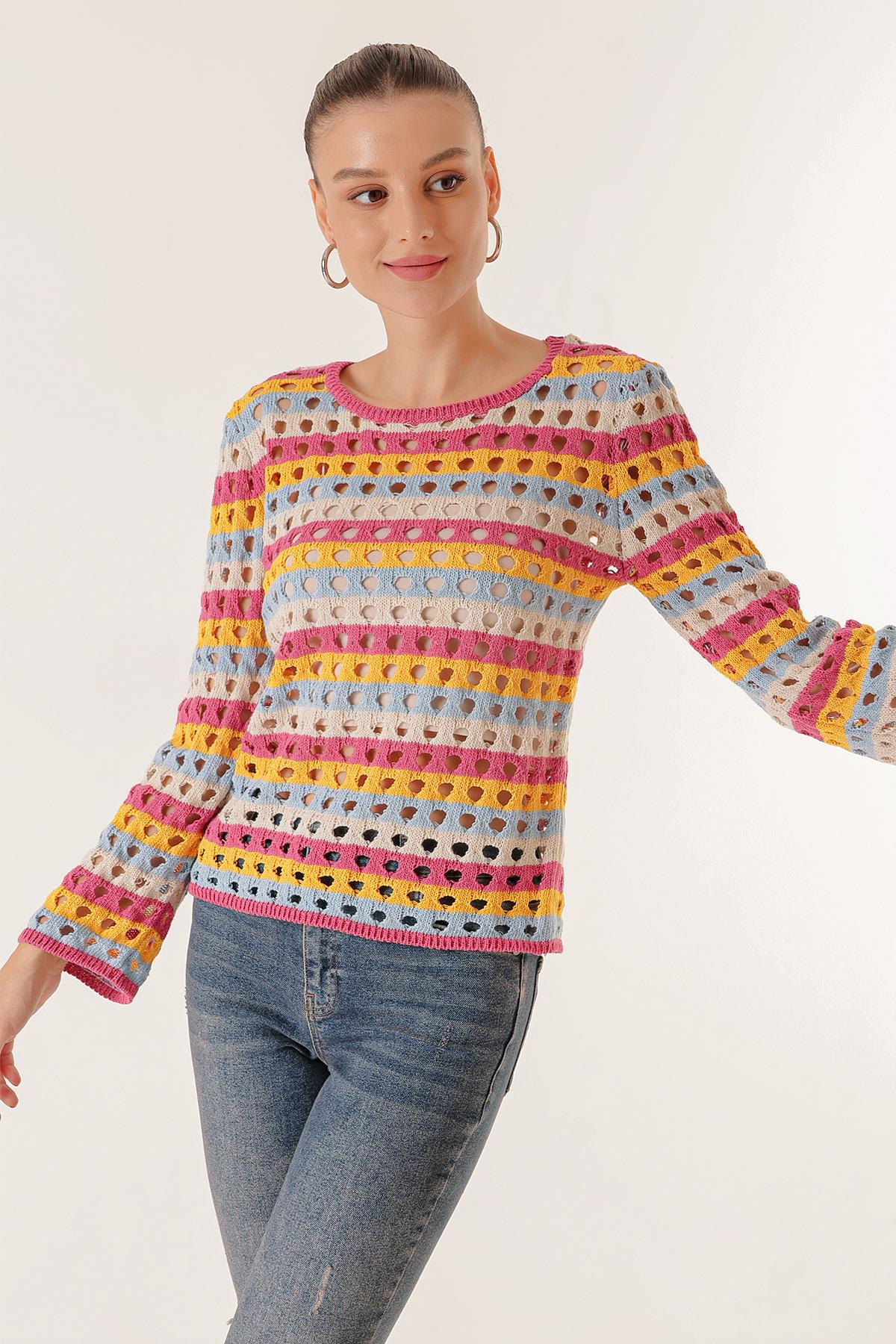 S-23K0080039Colorful Perforated Crop Sweater