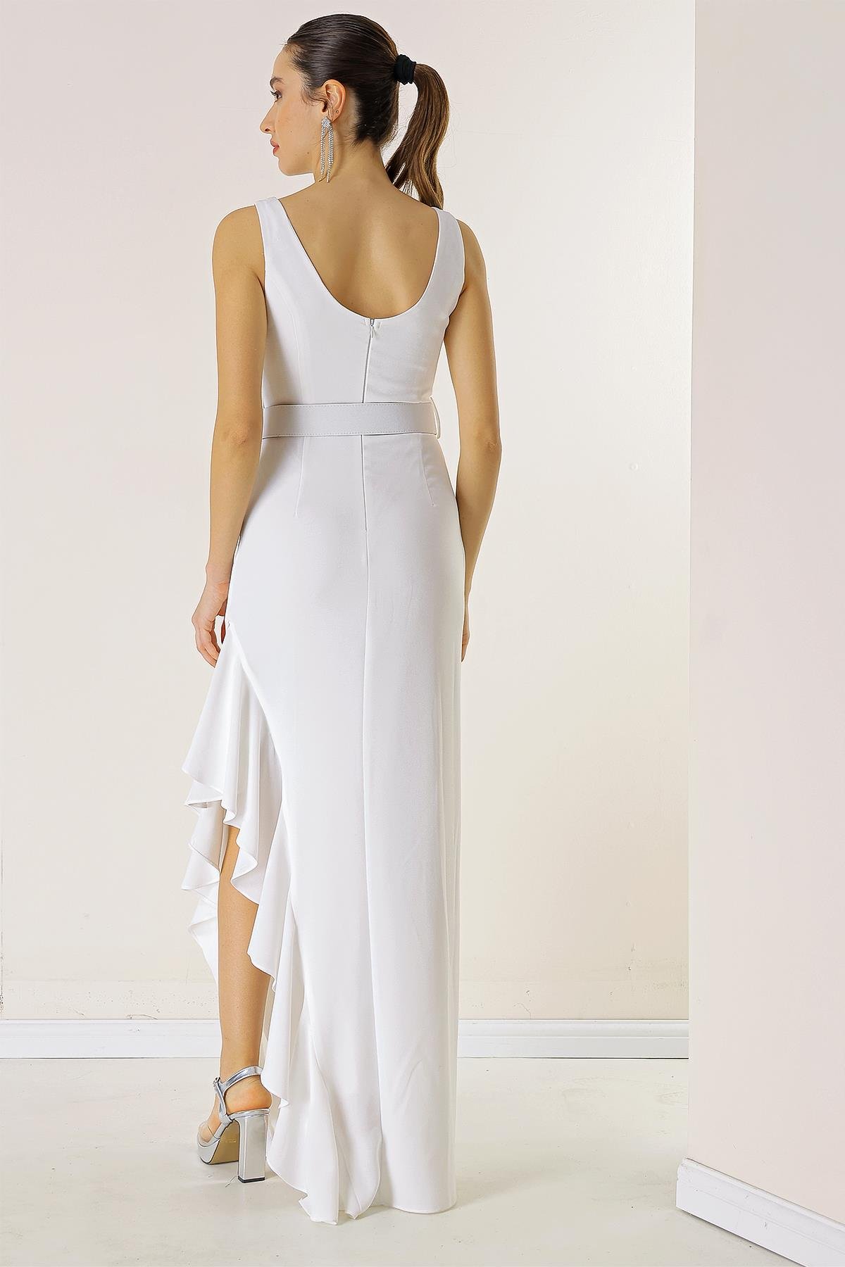 S-23K0130011Side Ruffled, Belted at the Waist, Lined Long Crepe Dress