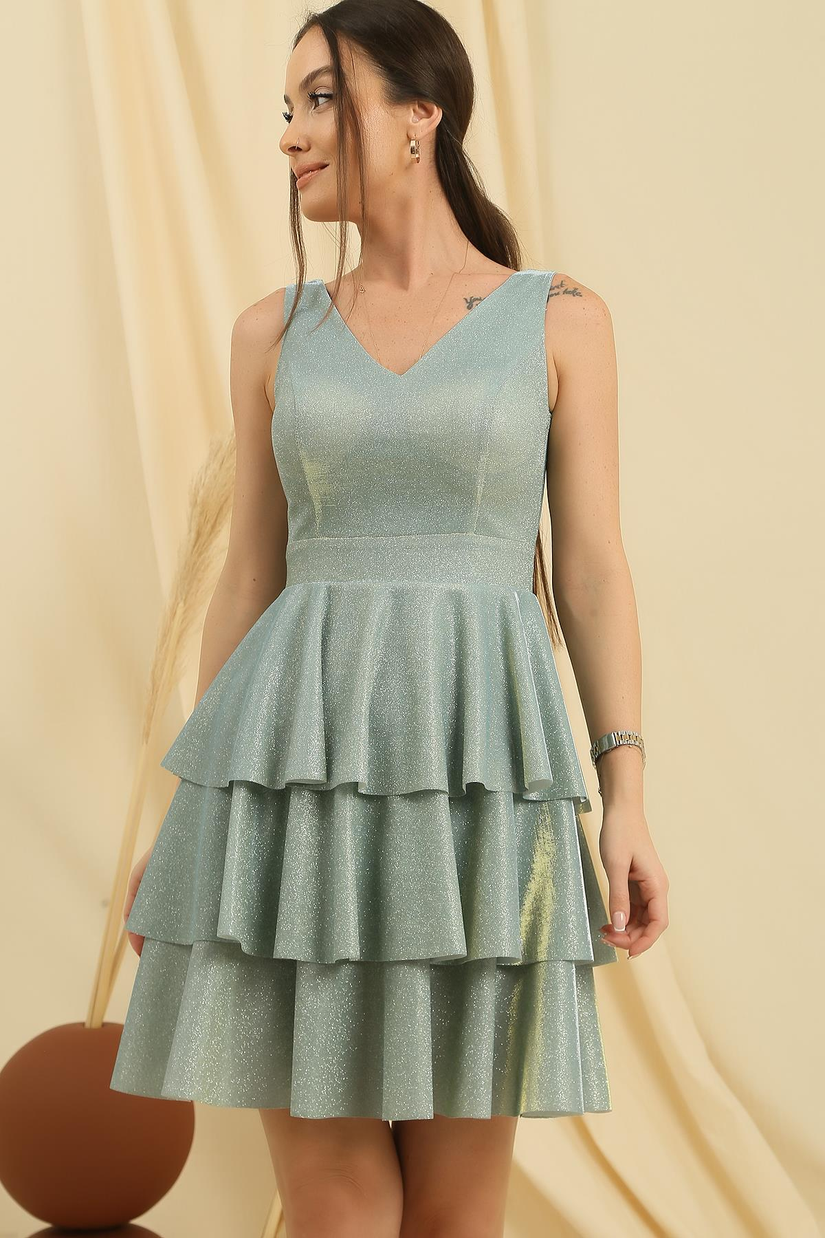 S-23K0230024Ön Arka V Yaka Simli Katlı Elbise