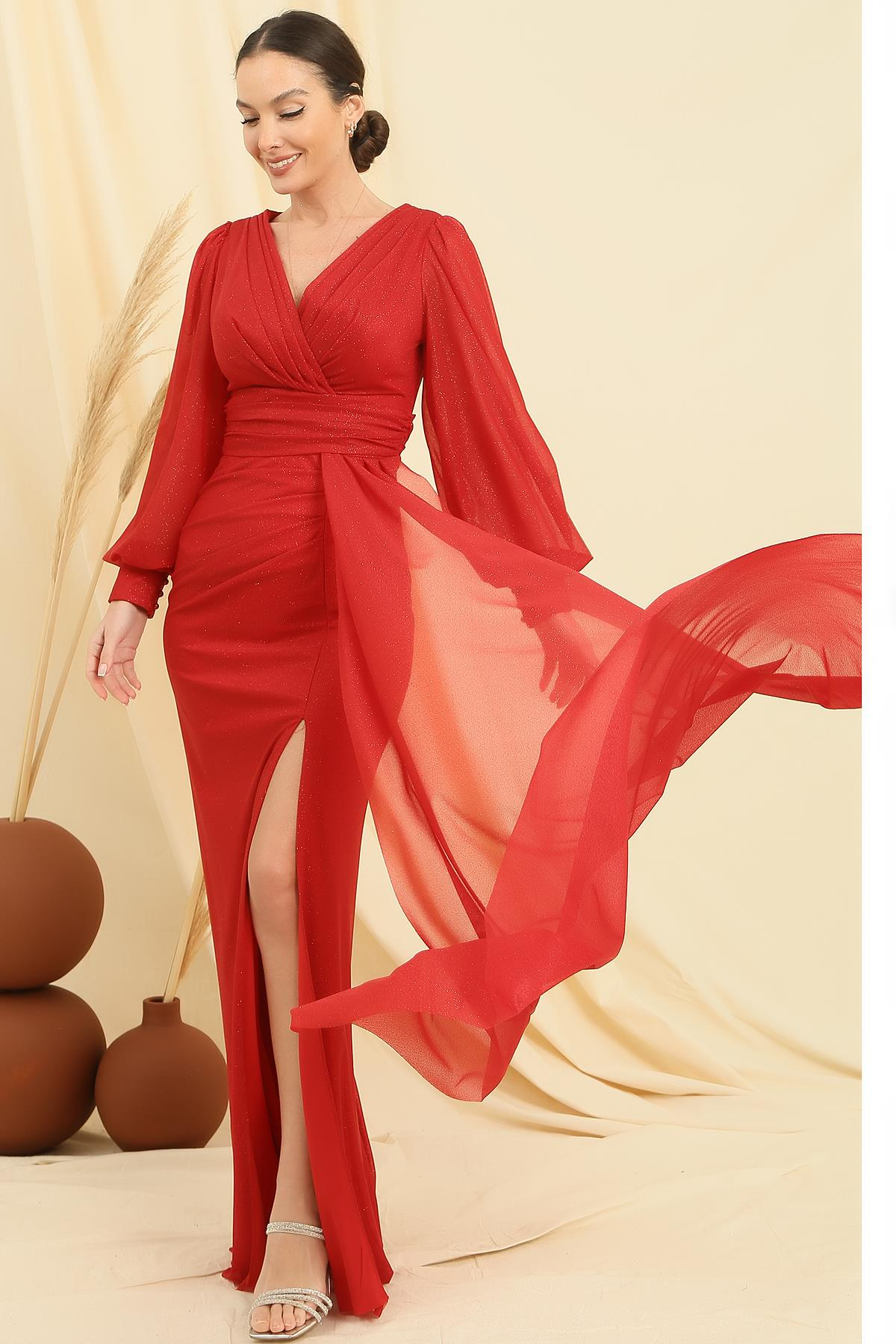 S-23K0230051Kruvaze Yaka Kolları Düğmeli Astarlı Mendilli Simli Uzun Elbise