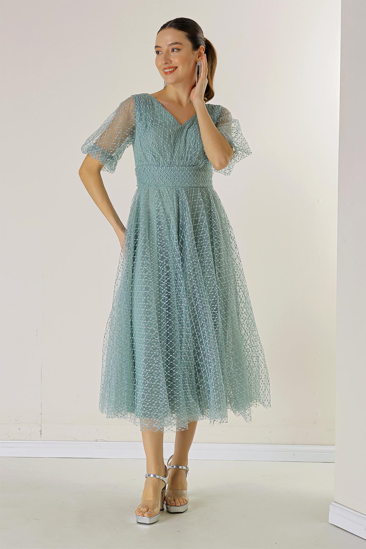 S-23K0230063Front And Rear V-Neck Short Balloon Sleeves Lined With Silvery Mottled Dahlia Square Fabric Dress