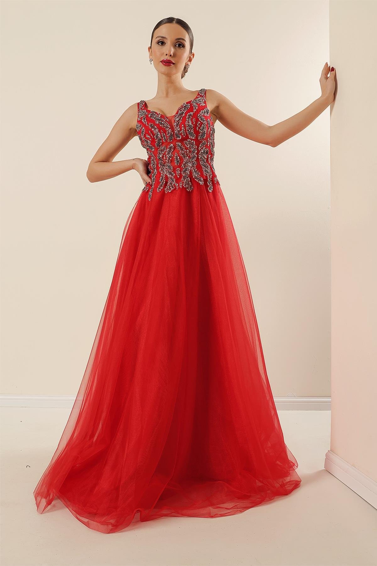 S-23K0490006Beaded V-neck long Tulle Dress with lining on the front and back