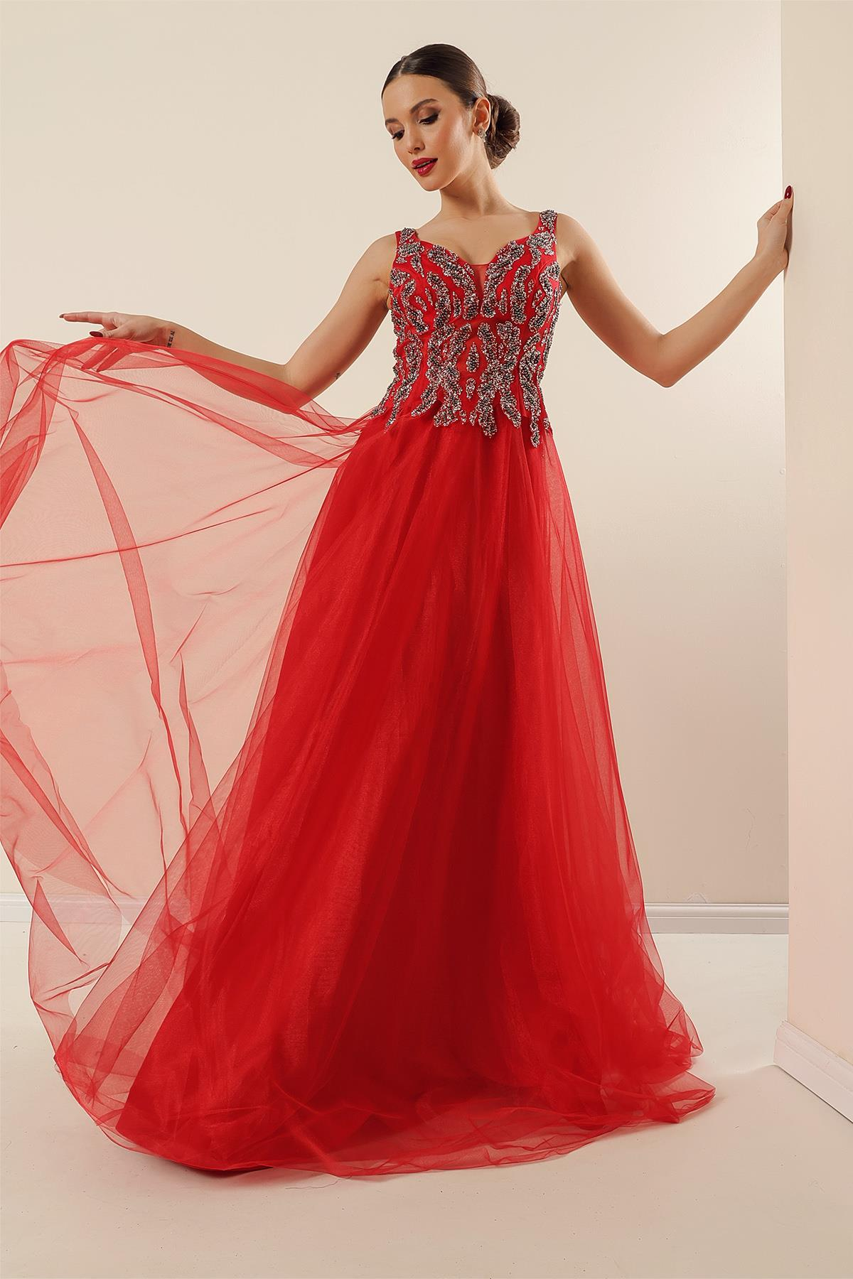 S-23K0490006Beaded V-neck long Tulle Dress with lining on the front and back