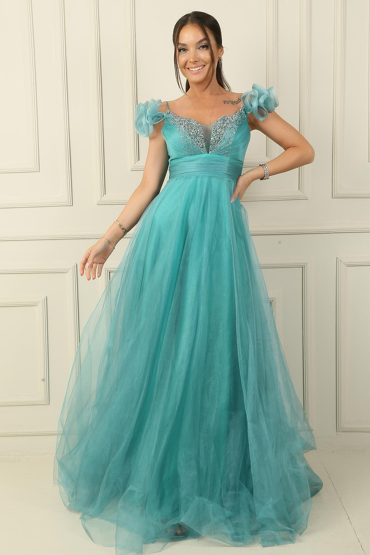 S-23K0490026Front and back V-neck, tie strap, drop Sleeve, detailed with stone Front, lined, long Tulle Dress