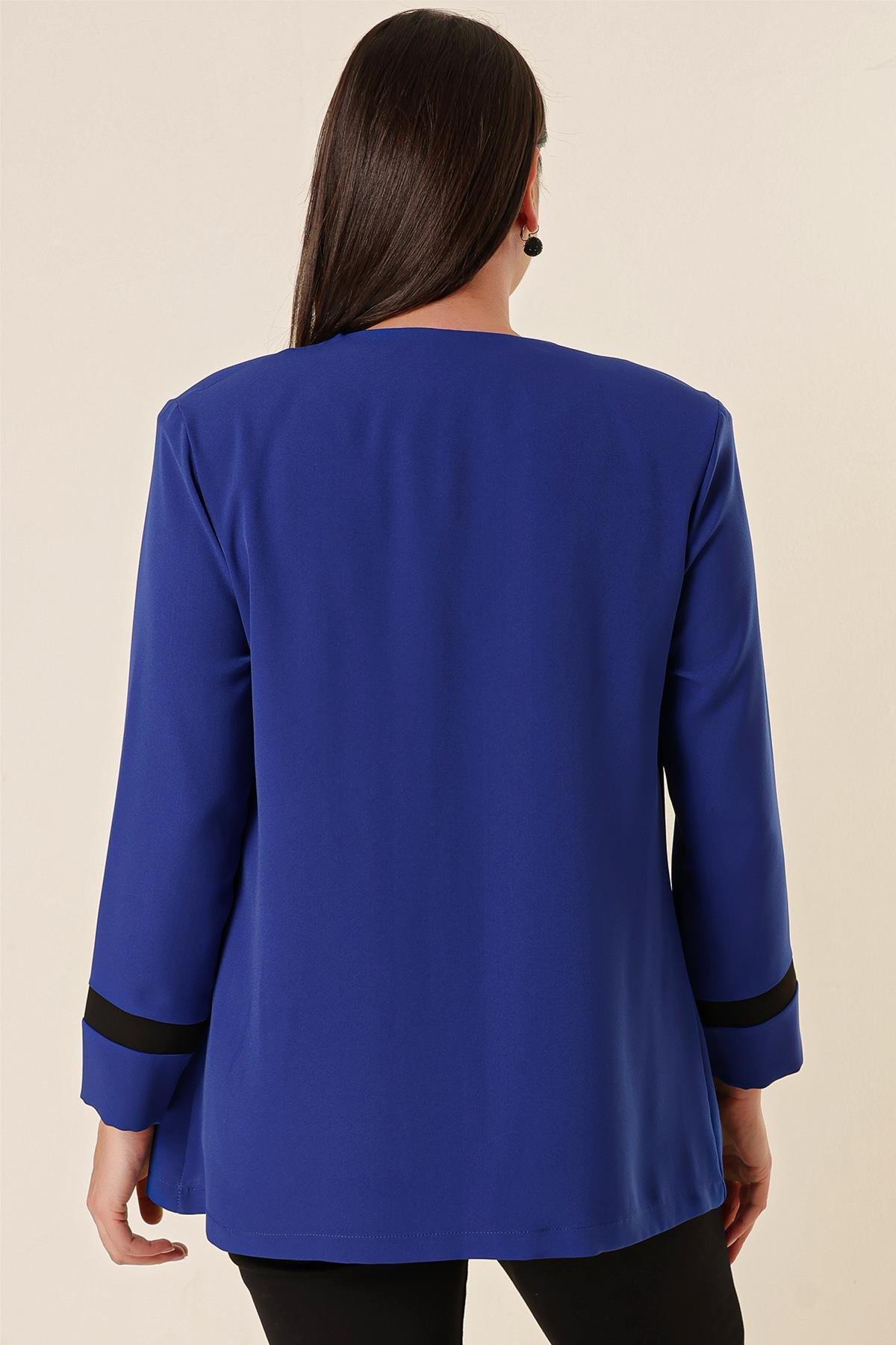 S-23K0520008Lycra crepe jacket with oversized shoulders shoulder pads inside the athlete garnil 2-team