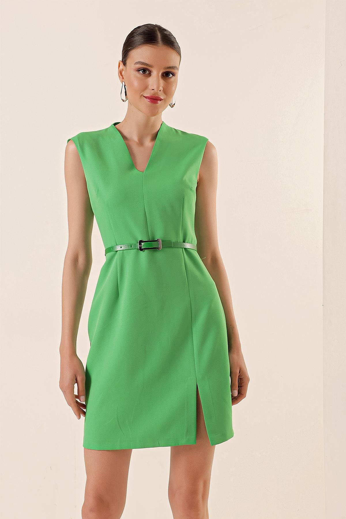S-23K0840020V-Neck Slit Belted Crepe Dress