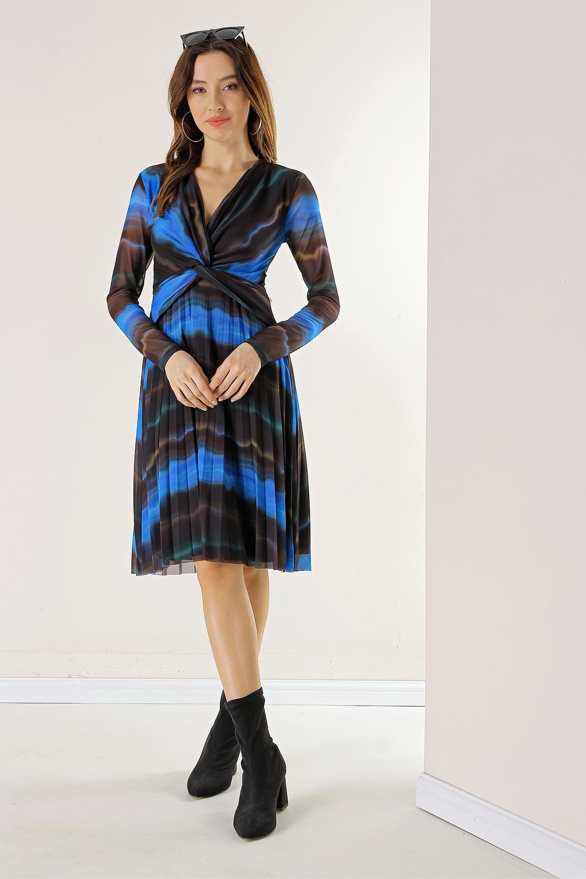 S-23K0840050Crossover Neckline Lined Tulle Pleated Dress With Knotted Front Wave Pattern