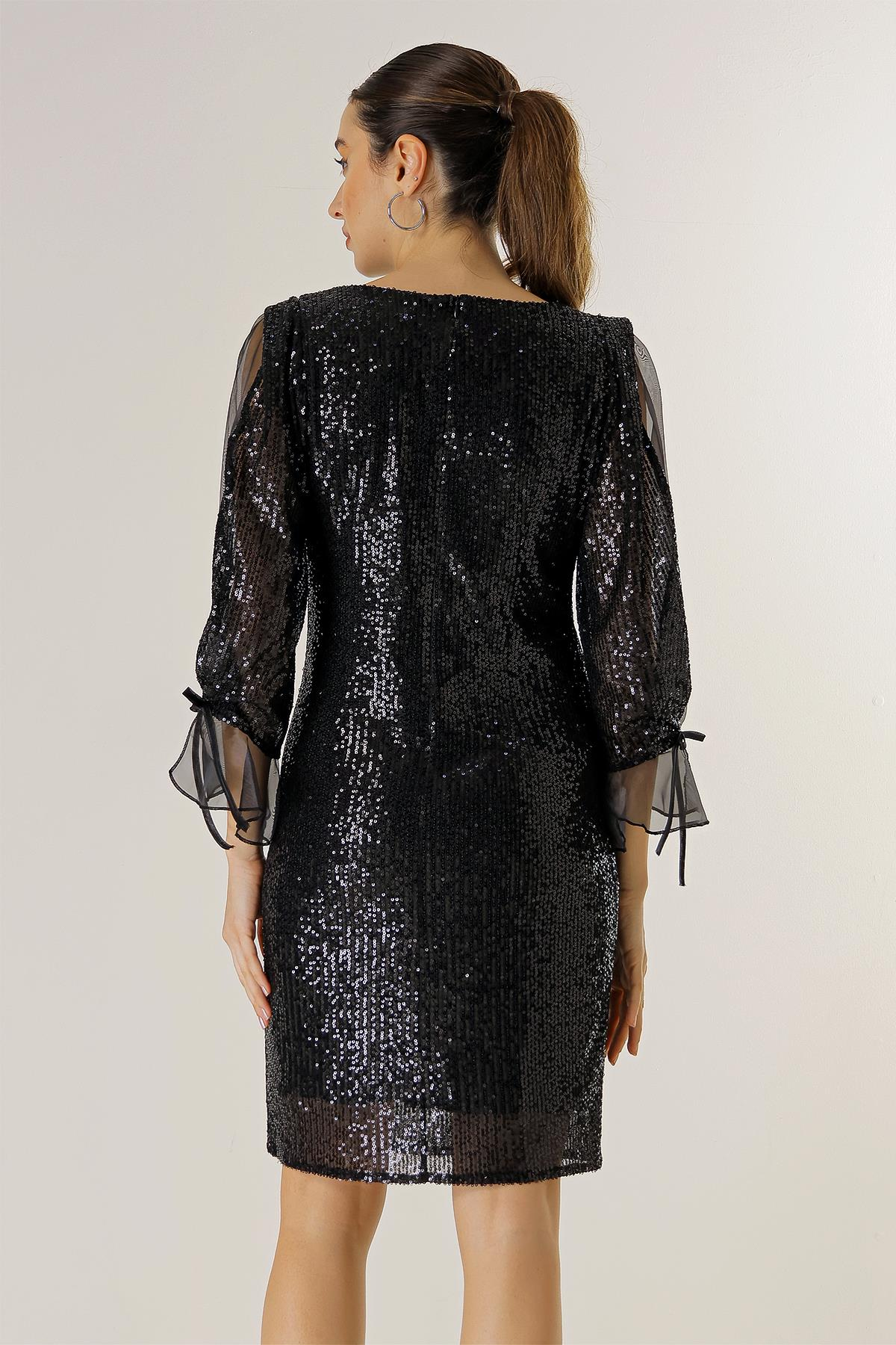 S-23K0910026Kolları Yarım Organze Astarlı Pulpayet Geniş Beden Aralıklı Elbise