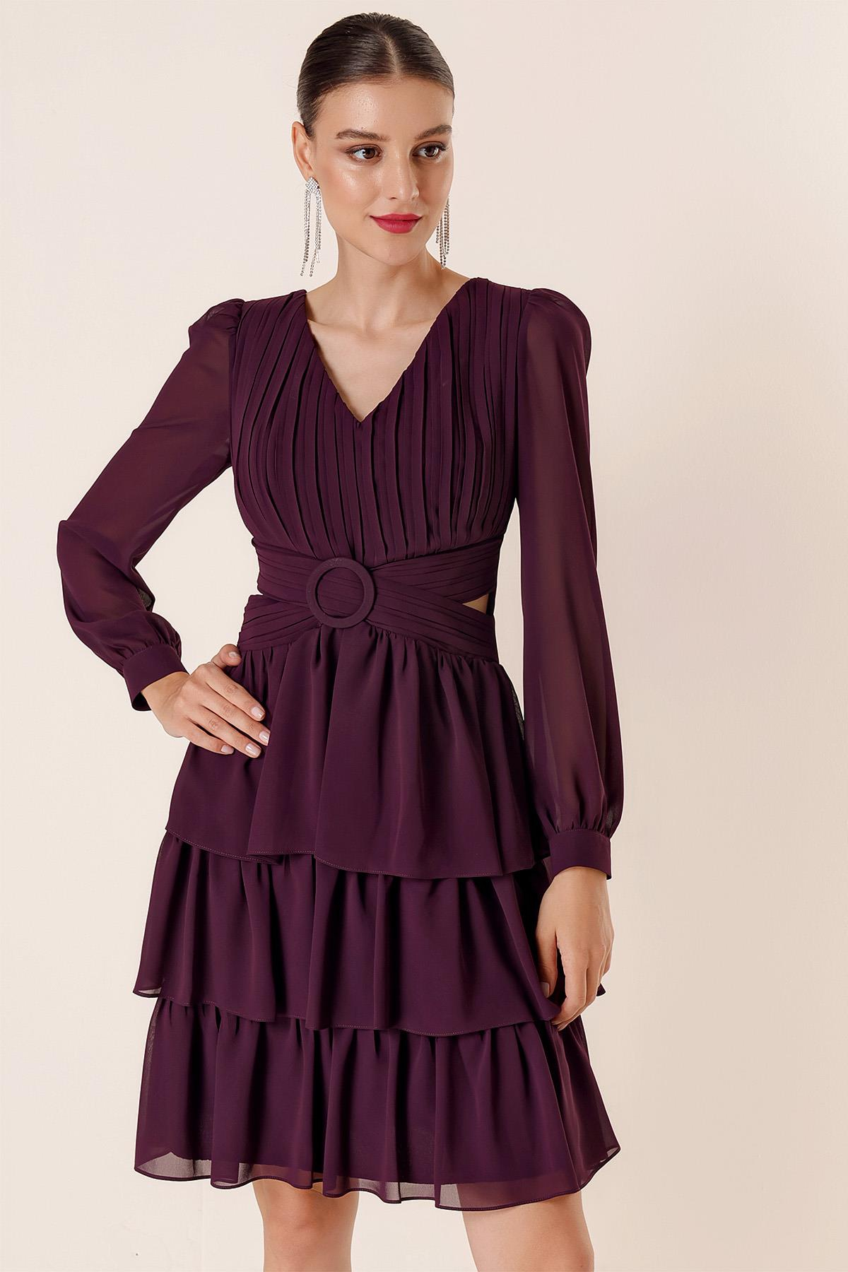 S-23K1040031Waist Layered chiffon dress with pearl Neckline and back Design