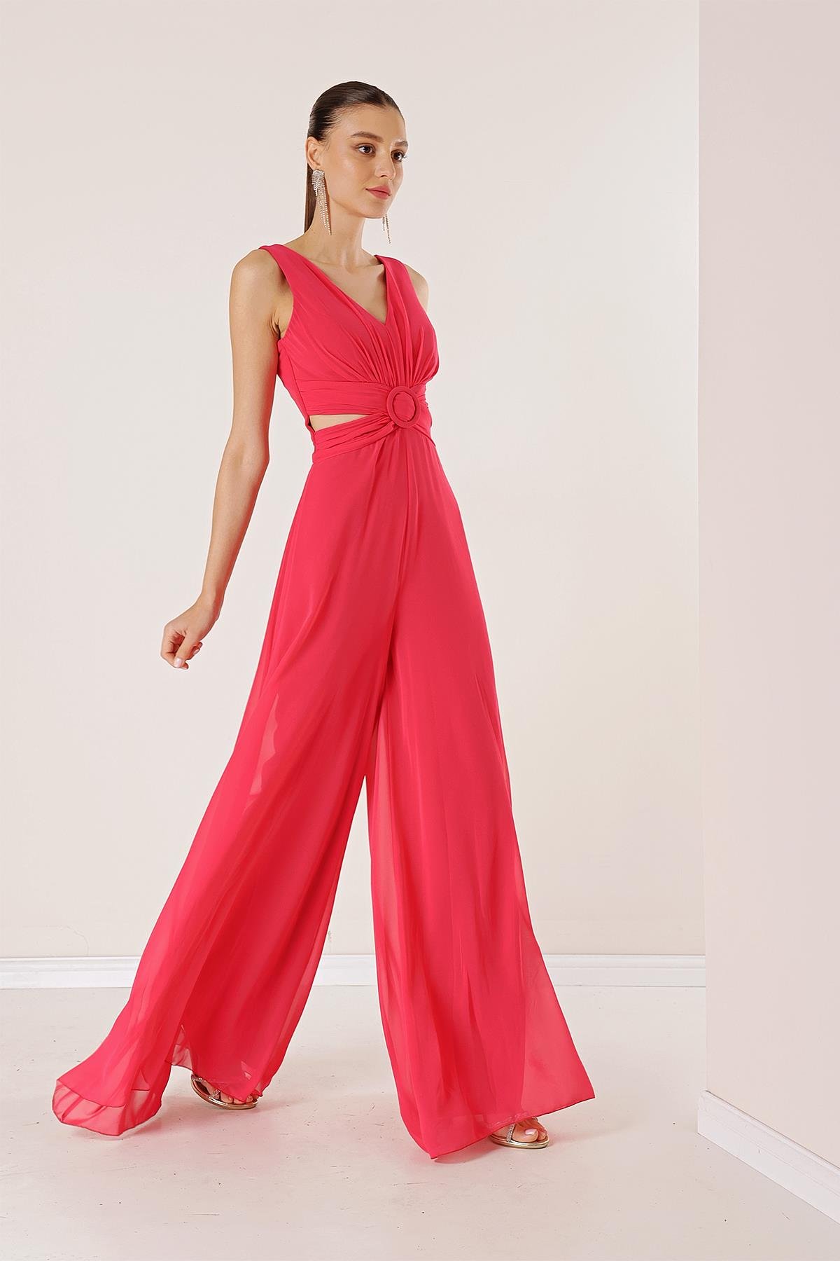 S-23K1210012Waist-front and back décolleté V-neck Chiffon lined jumpsuit