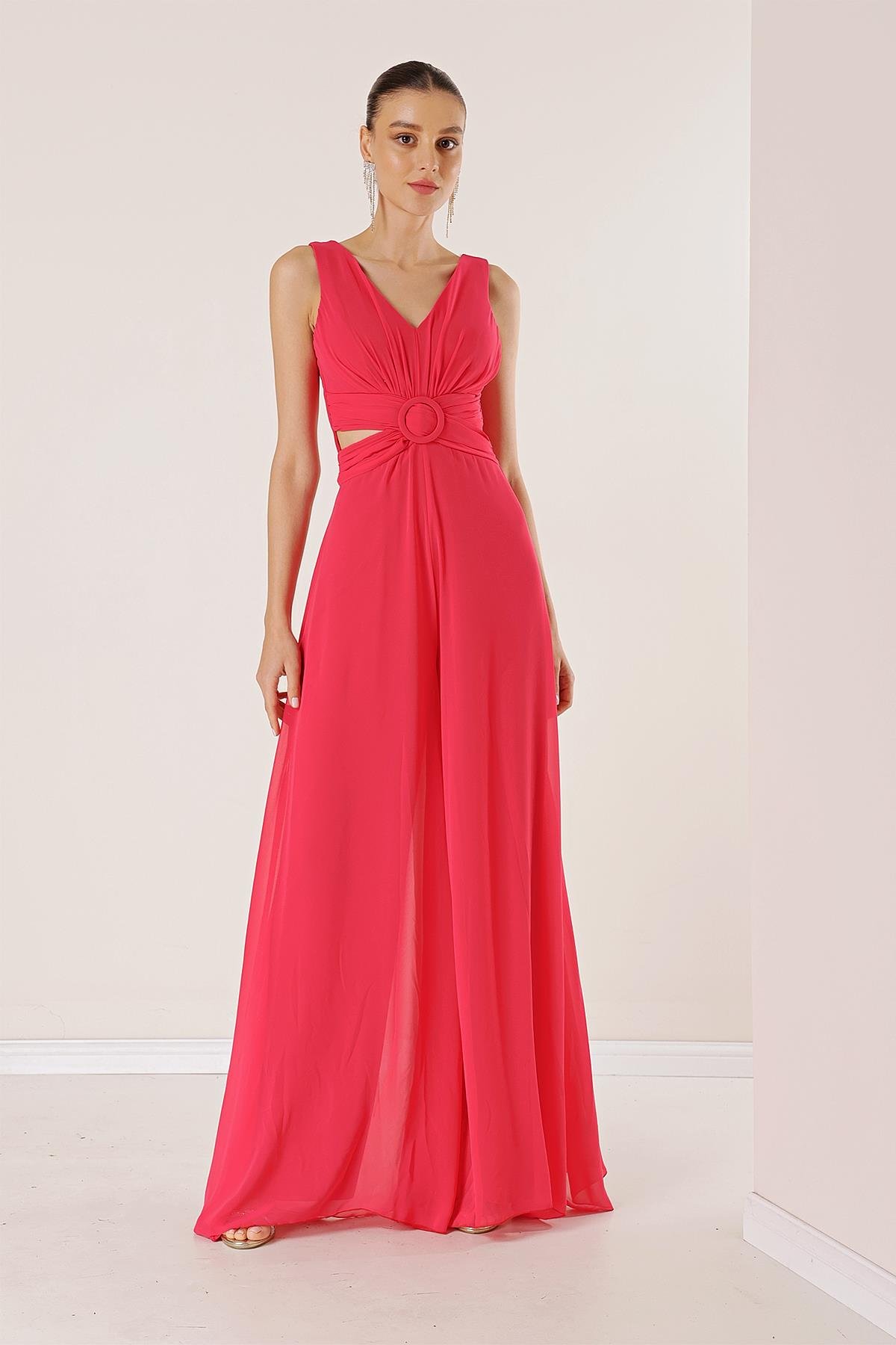 S-23K1210012Waist-front and back décolleté V-neck Chiffon lined jumpsuit