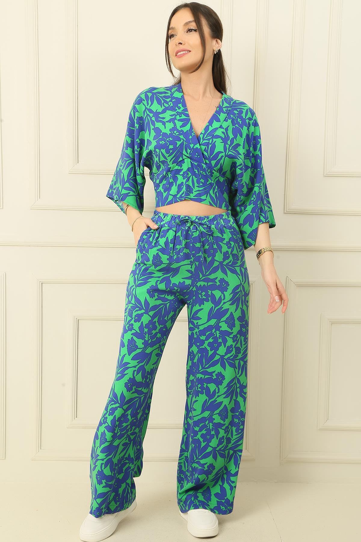 S-23K1520057Front and back V-neck Batwing Sleeve Top with floral palazzo pants with pockets elastic waist pattern 2-piece set